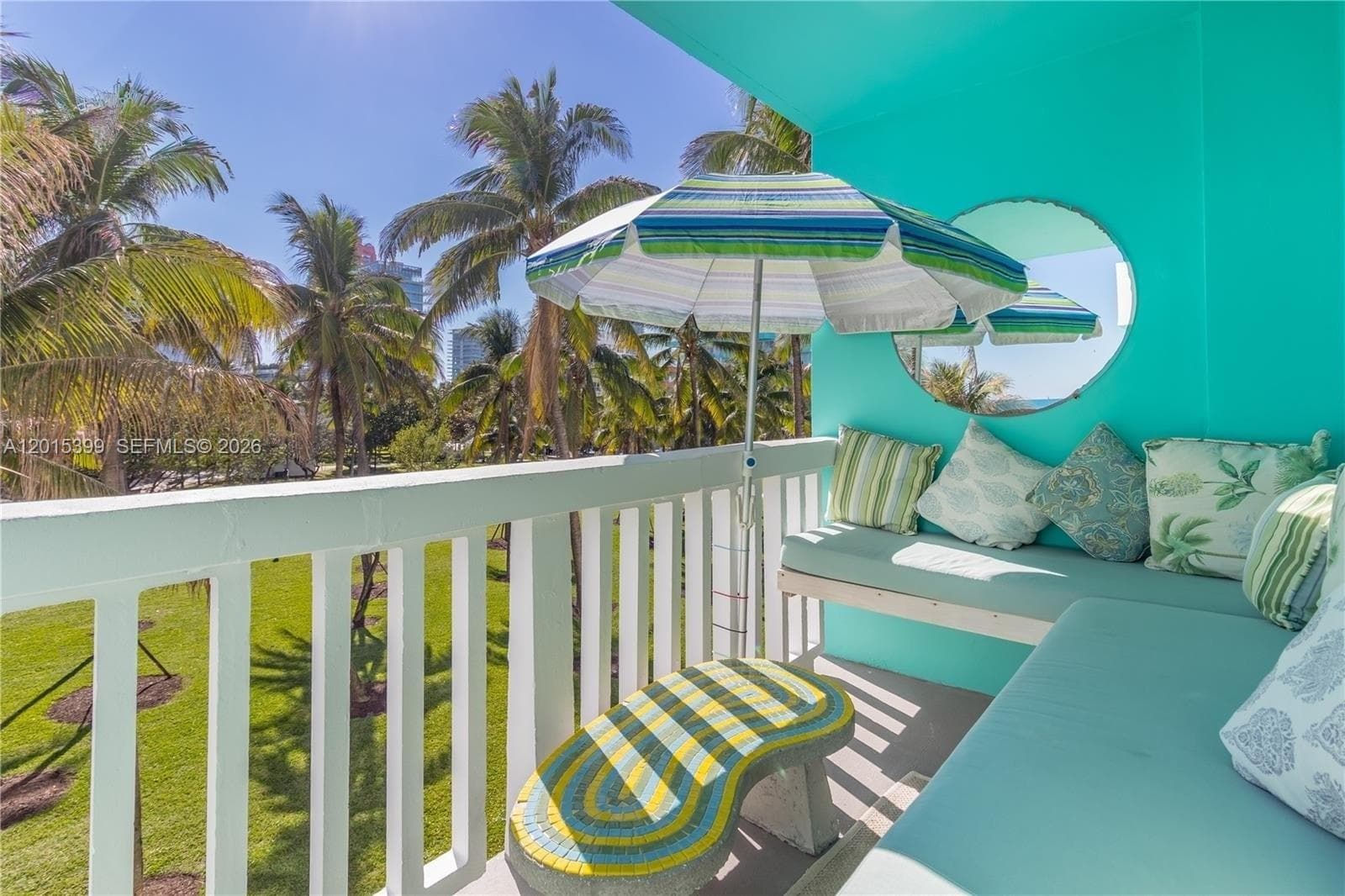 A12015399 — Miami Beach — 4