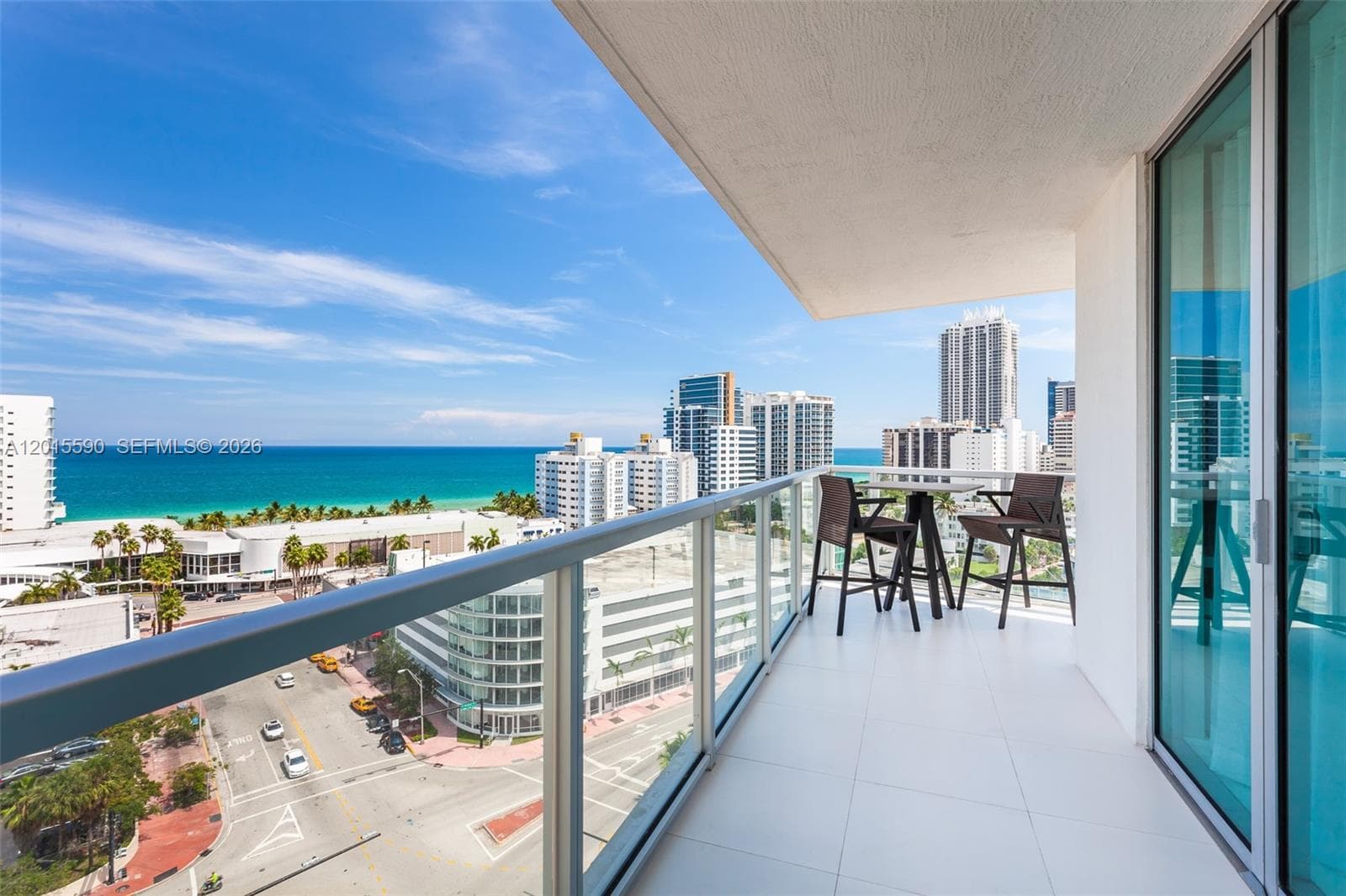 A12015590 — Miami Beach — 6