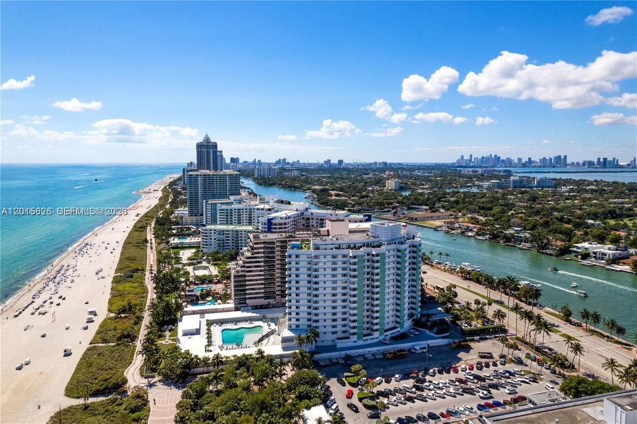 A12015626 — Miami Beach — 47