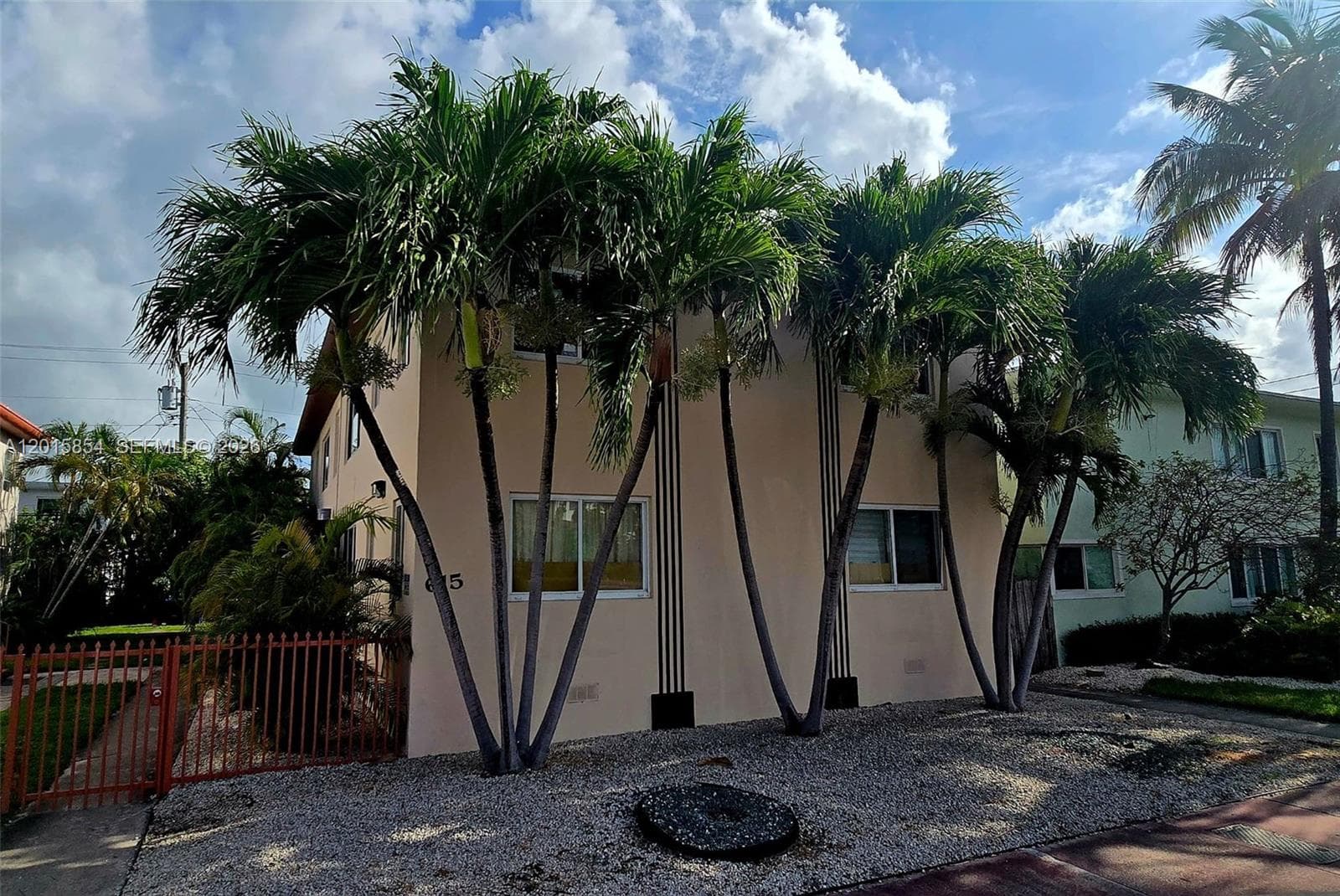 A12015854 — Miami Beach — 2