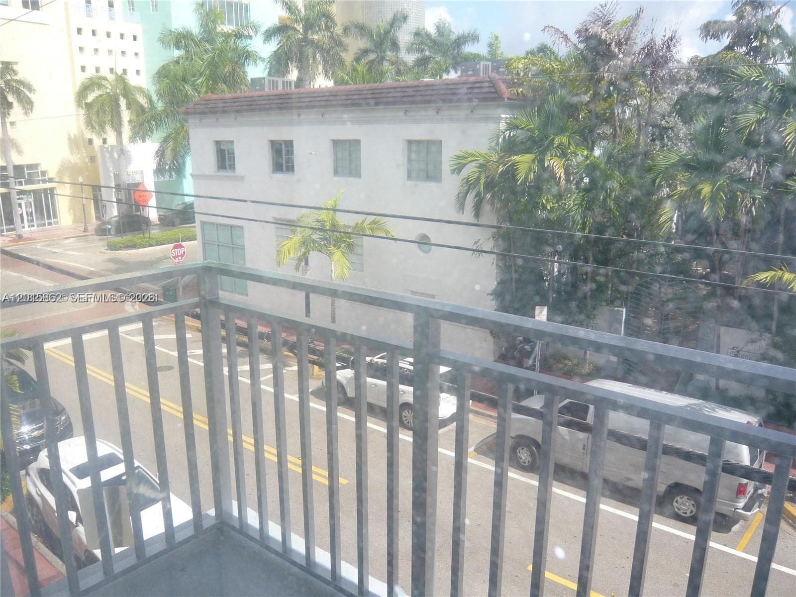 A12015862 — Miami Beach — 12