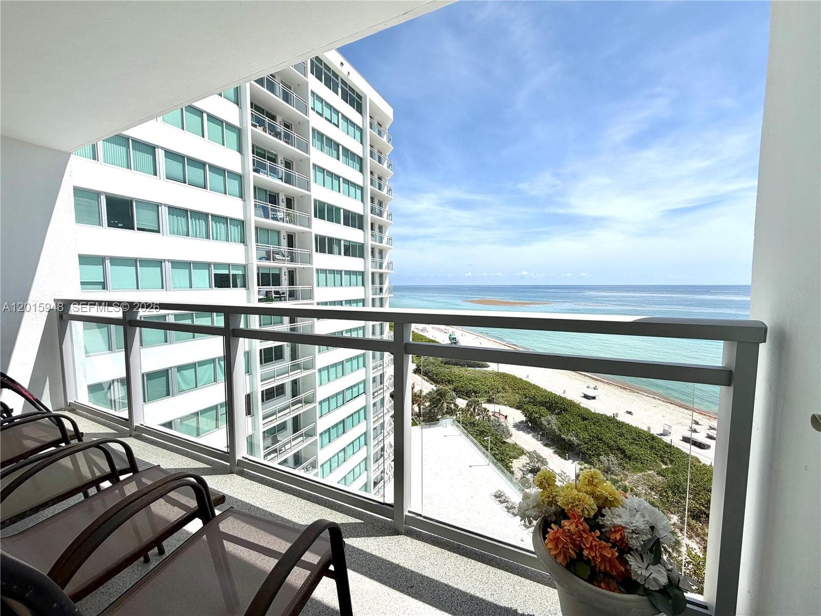 A12015948 — Miami Beach — 20