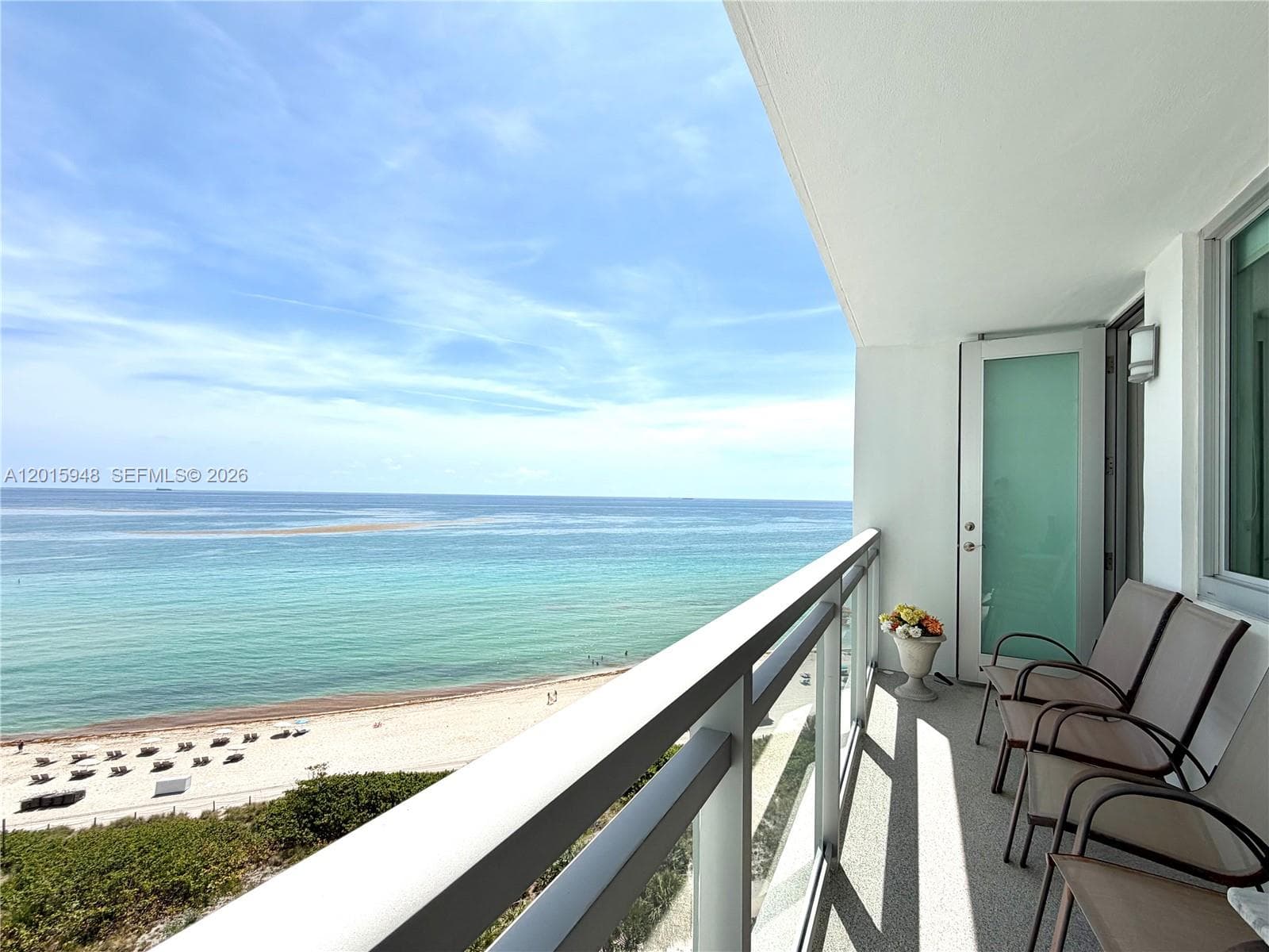 A12015948 — Miami Beach — 21