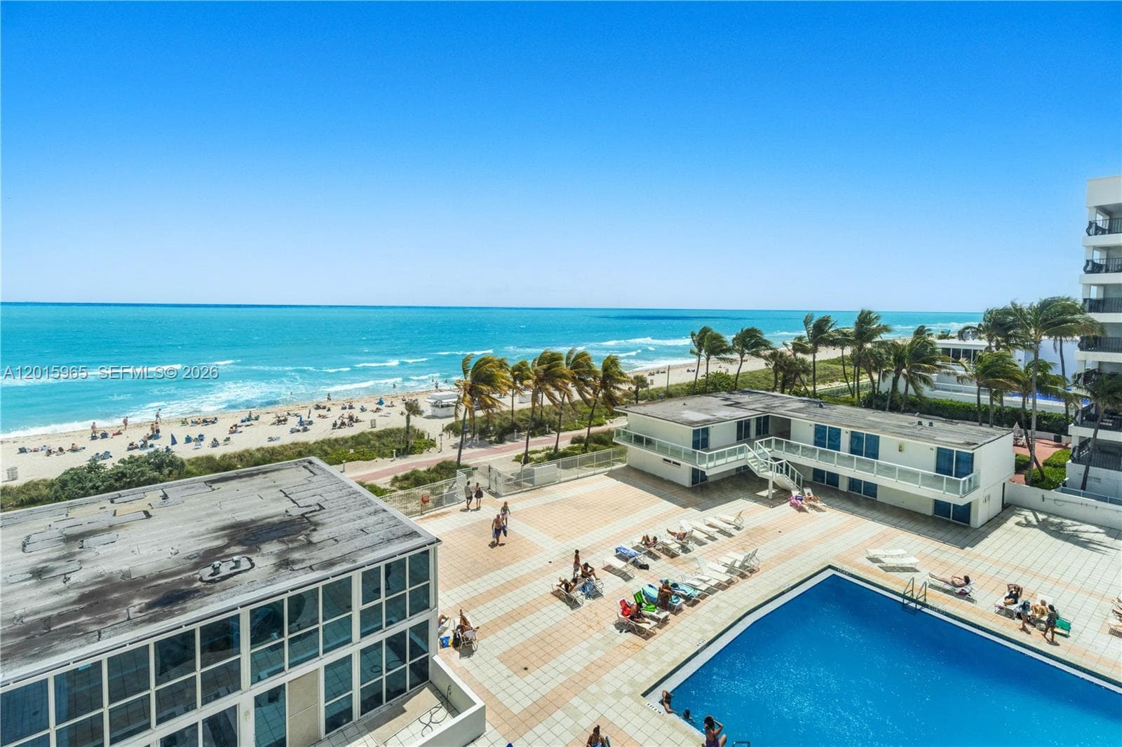 A12015965 — Miami Beach — 14