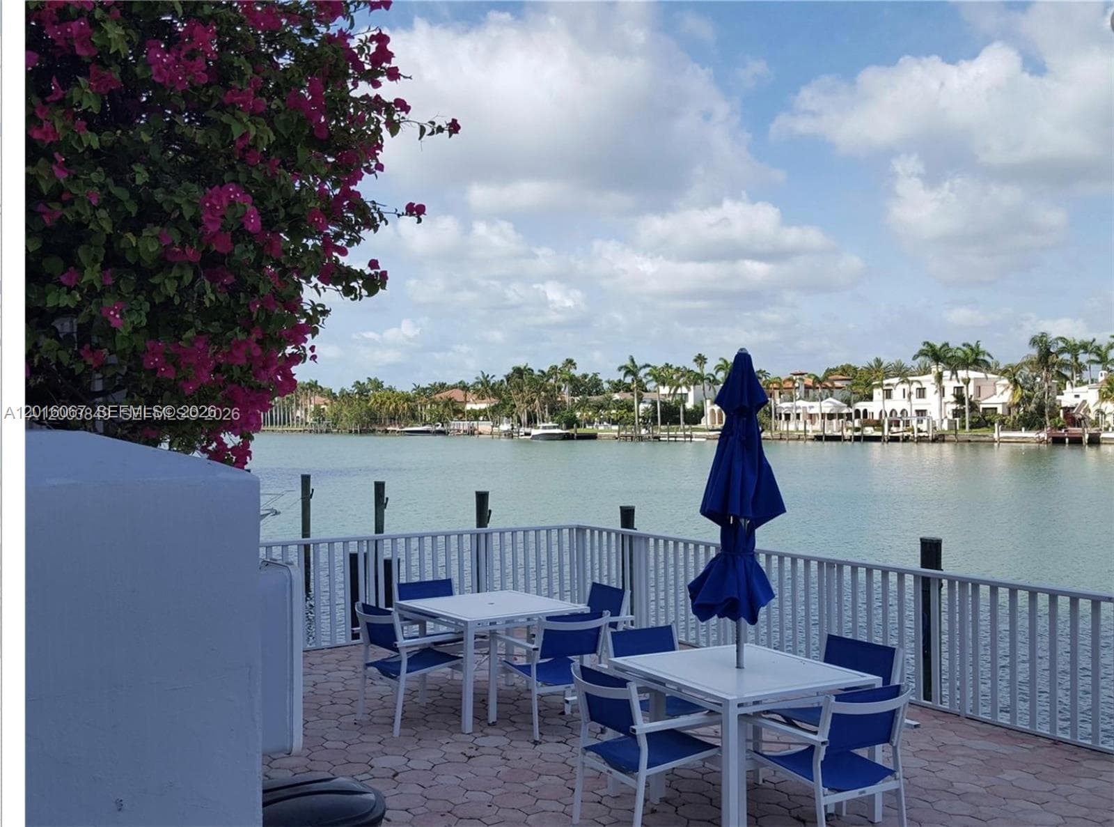 A12016067 — Miami Beach — 27