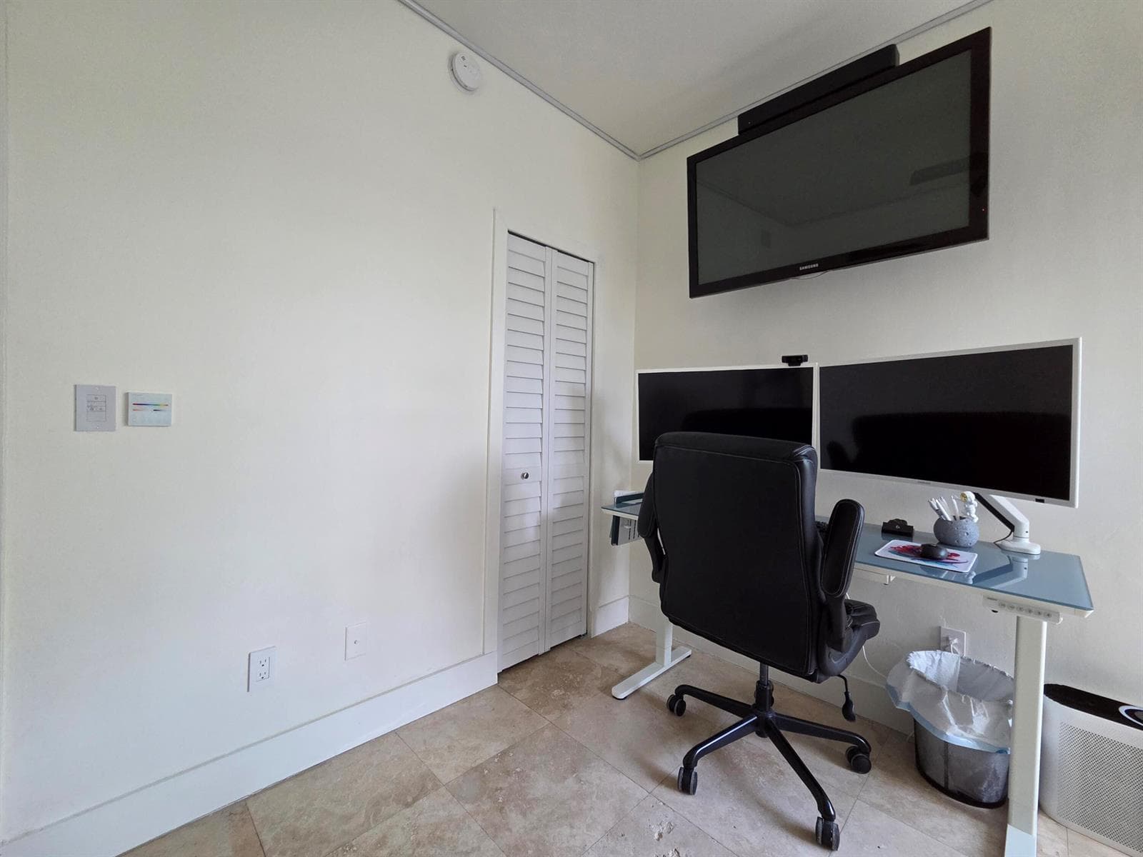 B26026456 — Miami Beach — 11