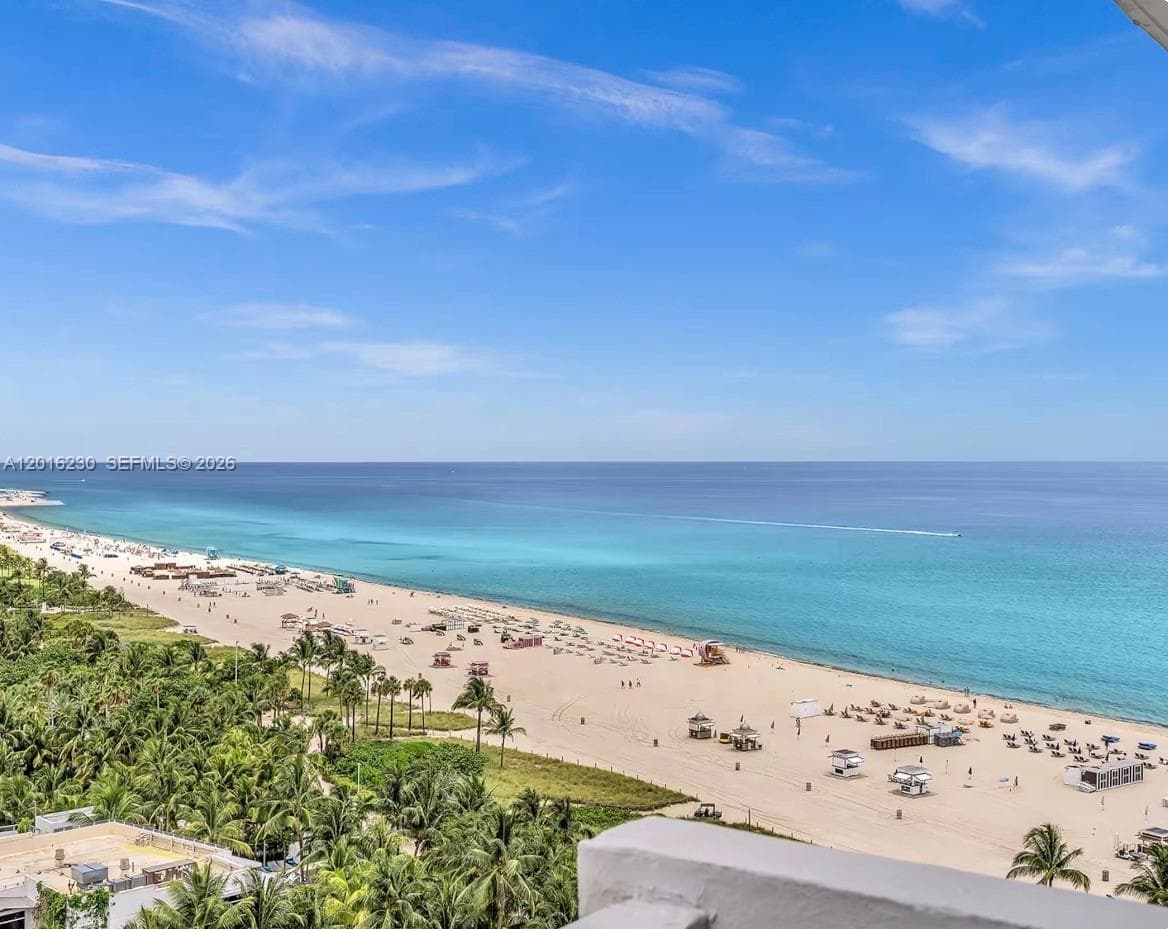 A12016230 — Miami Beach