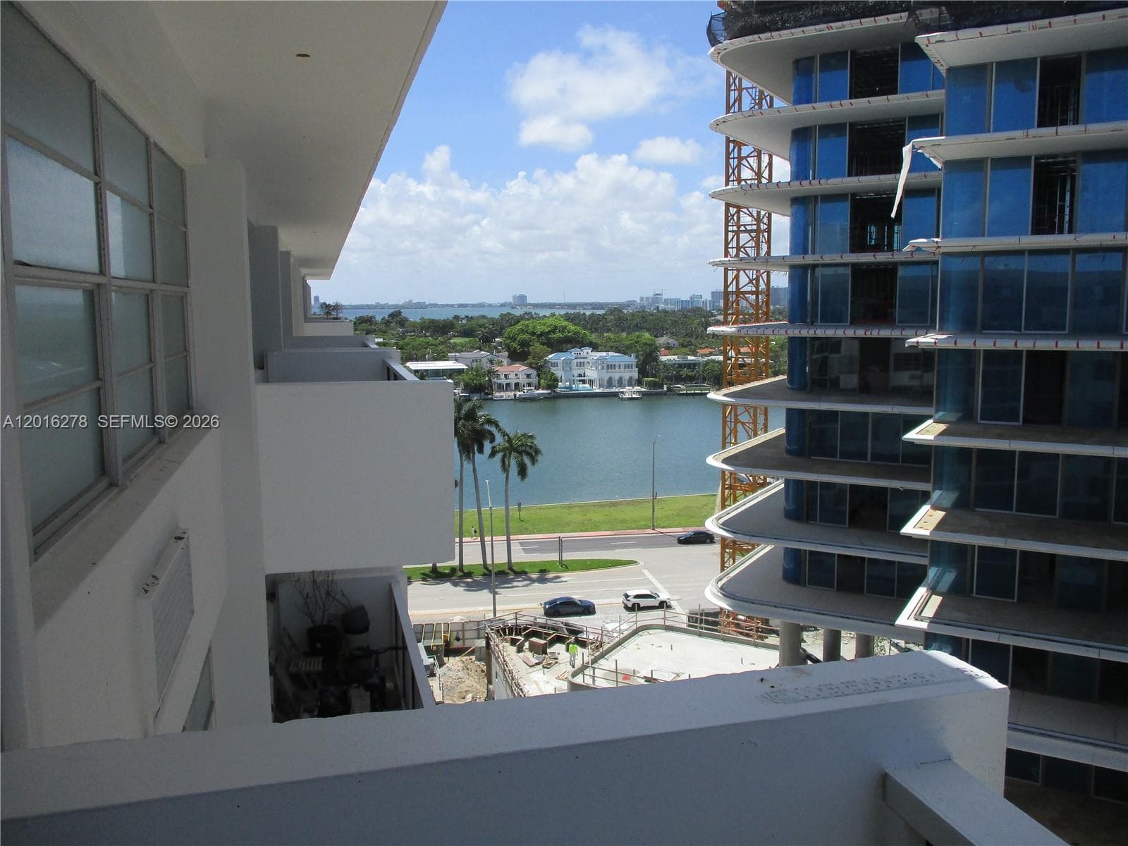 A12016278 — Miami Beach — 14