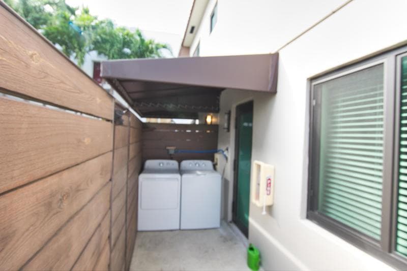 B26026711 — Miami Beach — 16