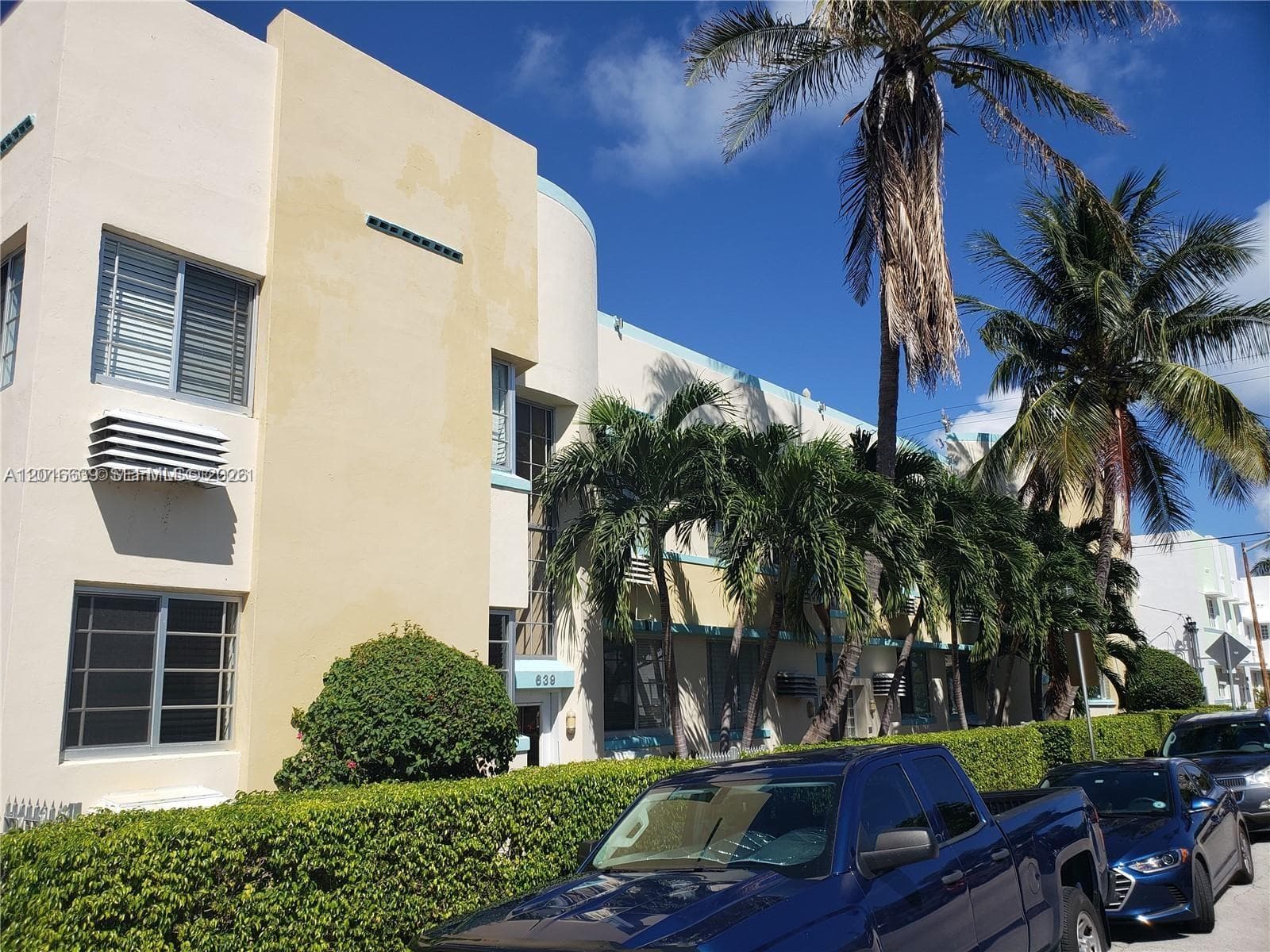 A12016639 — Miami Beach — 10