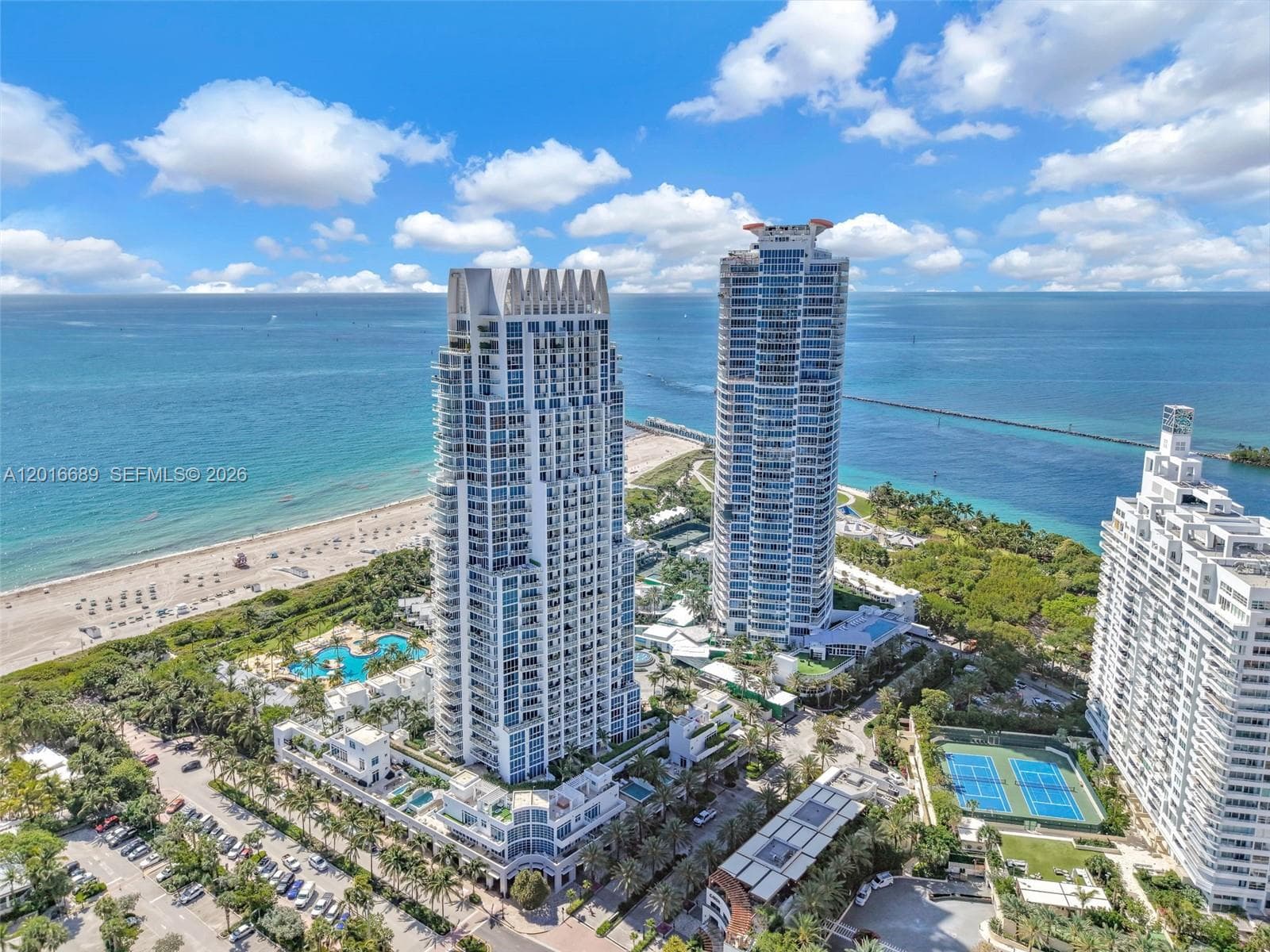 A12016689 — Miami Beach — 34