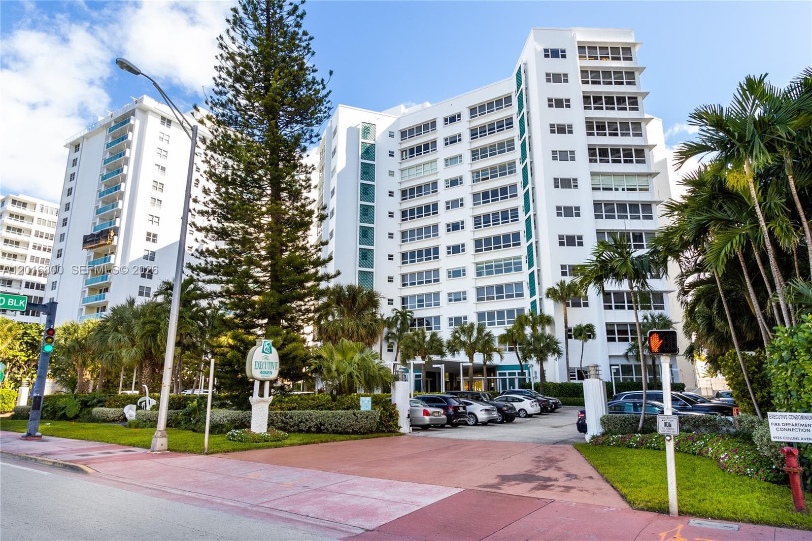 A12016800 — Miami Beach — 42
