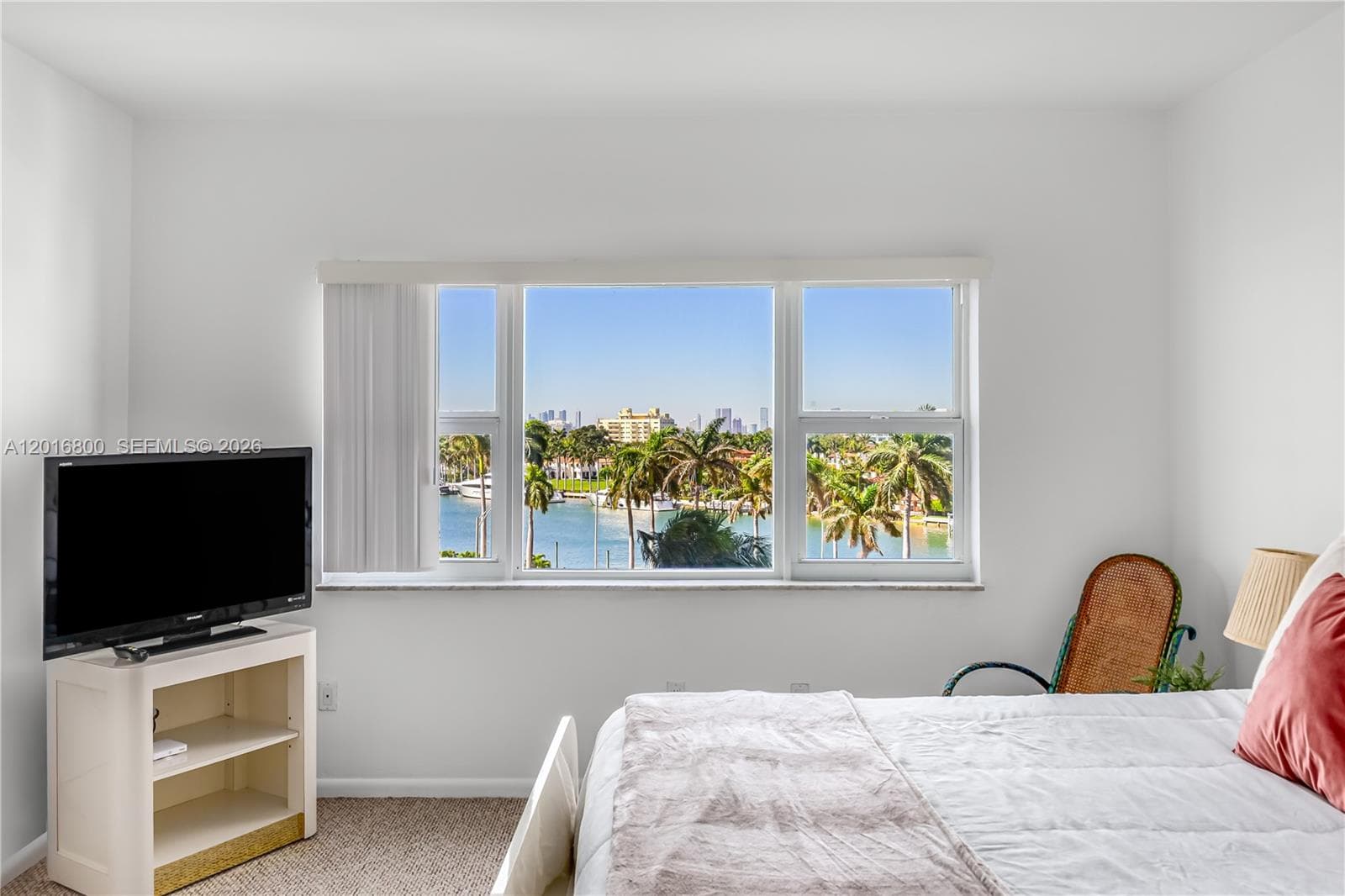 A12016800 — Miami Beach — 12