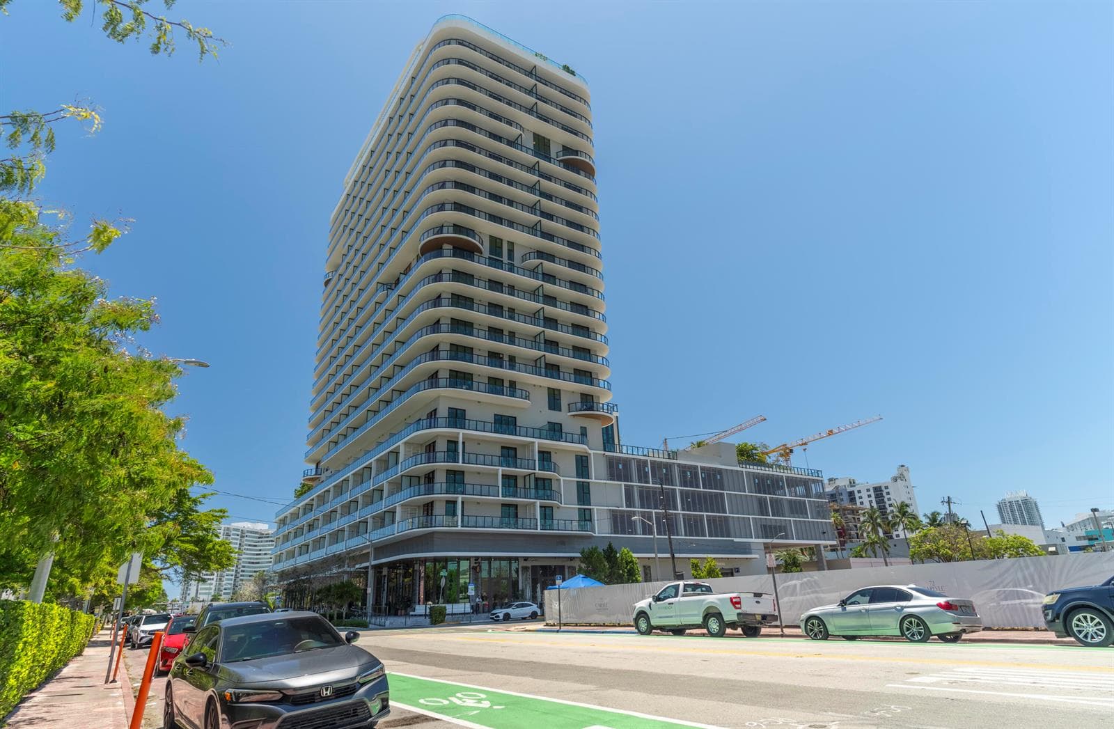 B26027018 — Miami Beach — 2