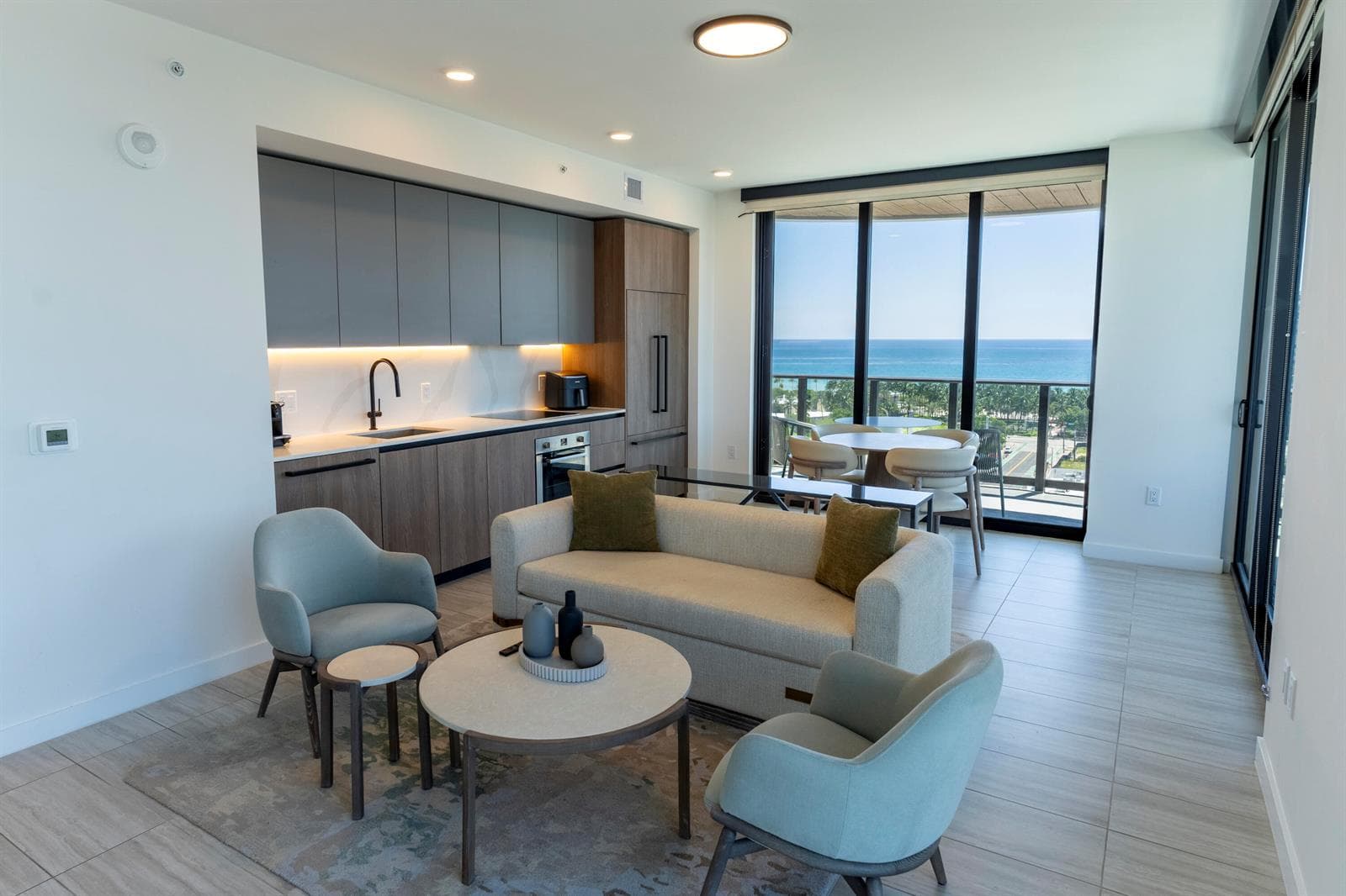 B26027018 — Miami Beach — 5