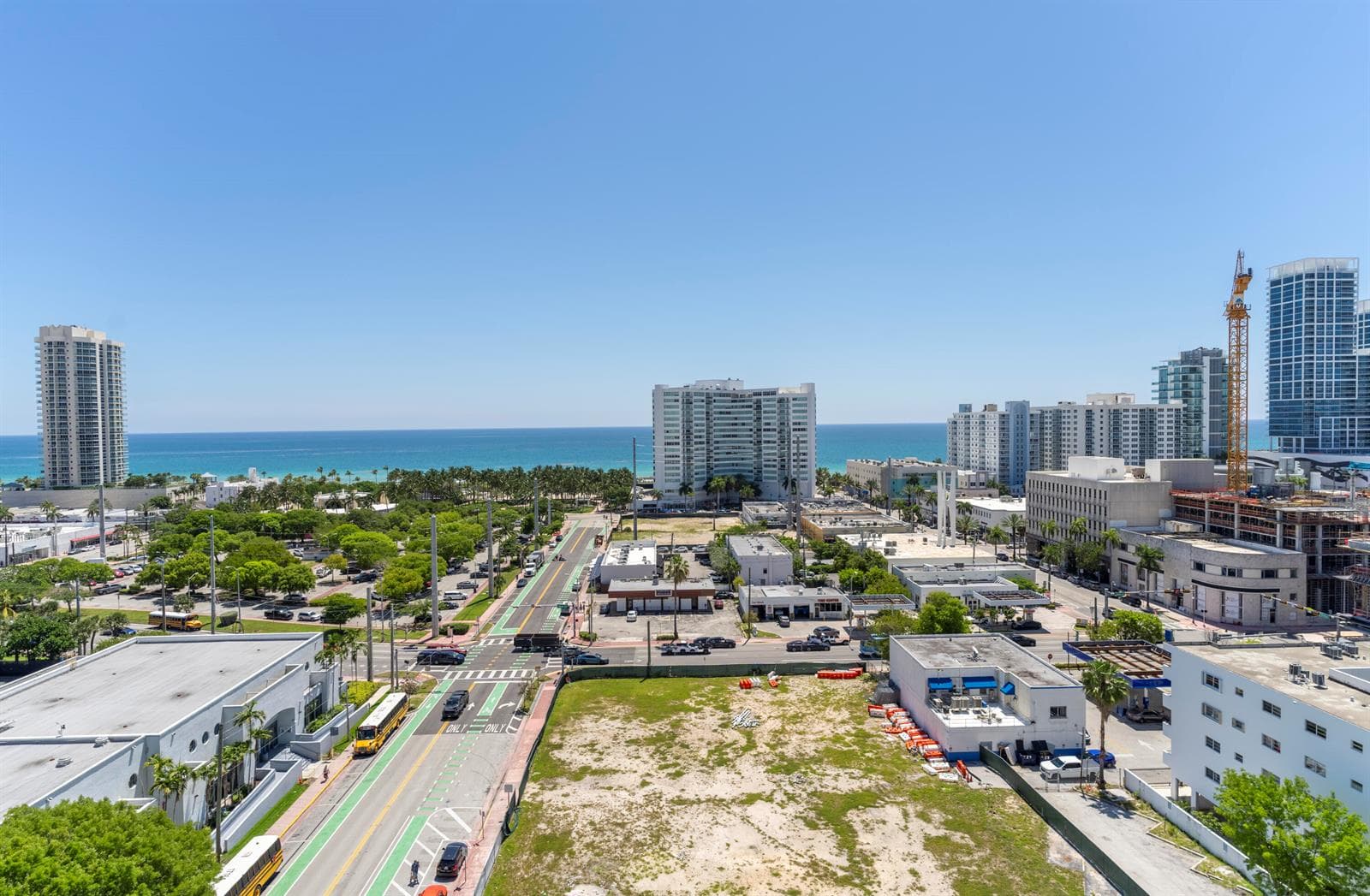 B26027018 — Miami Beach — 19