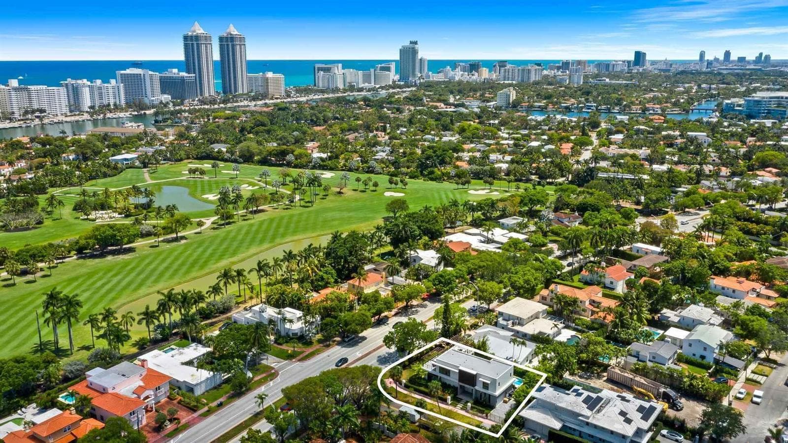 B26027093 — Miami Beach — 32