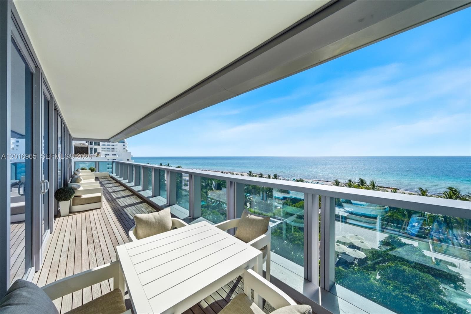 A12016965 — Miami Beach — 42