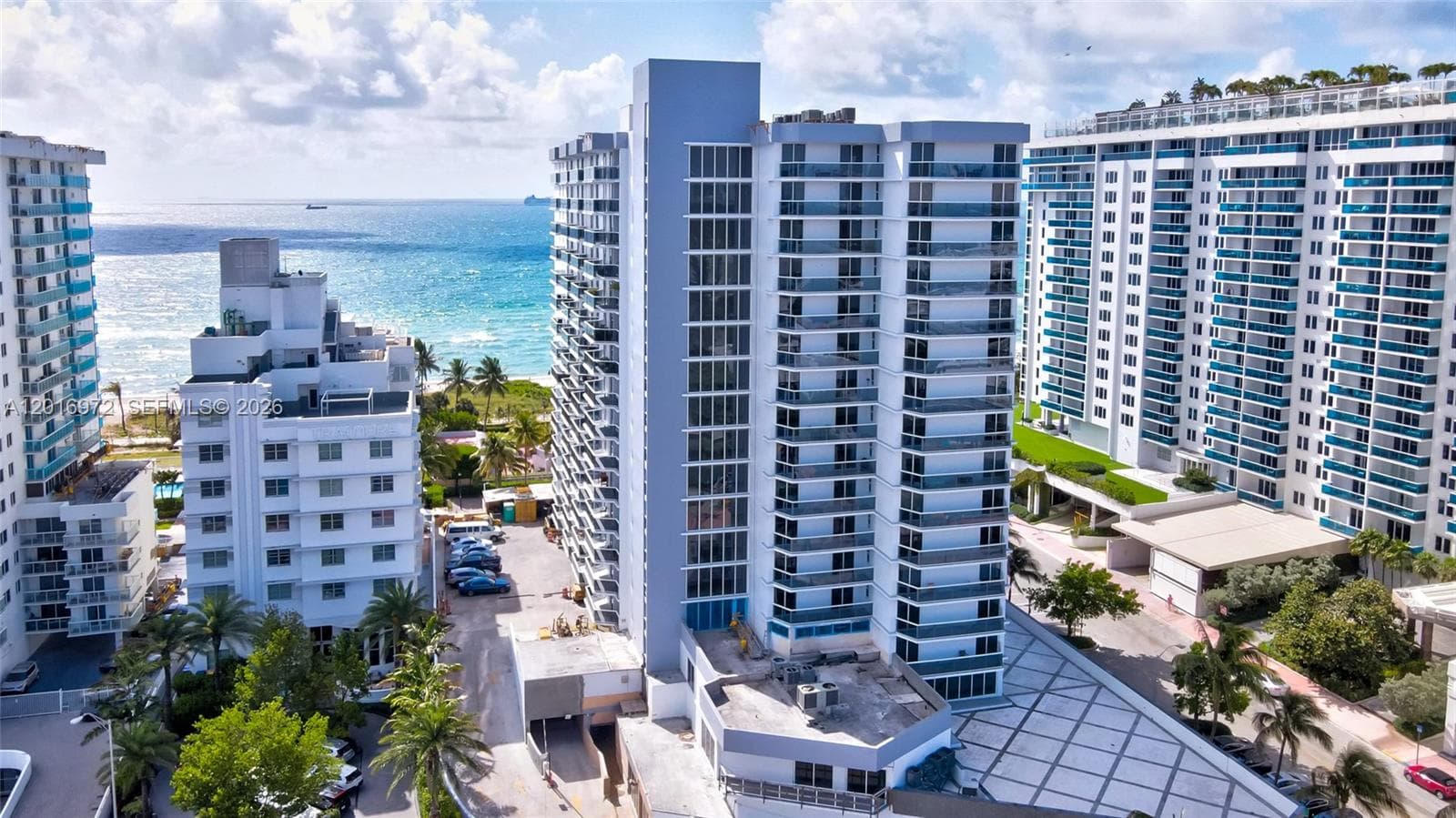 A12016972 — Miami Beach — 15