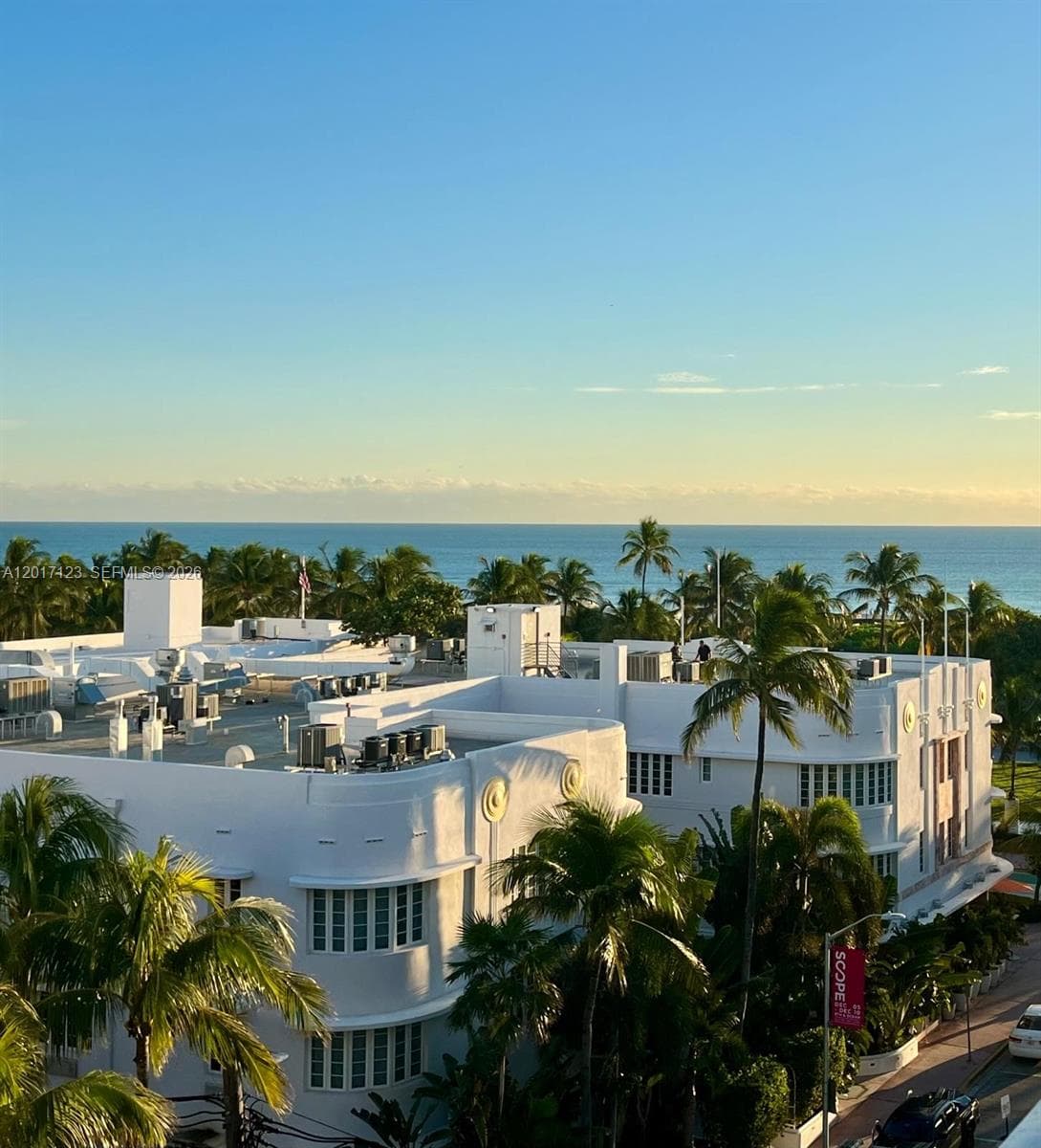 A12017123 — Miami Beach