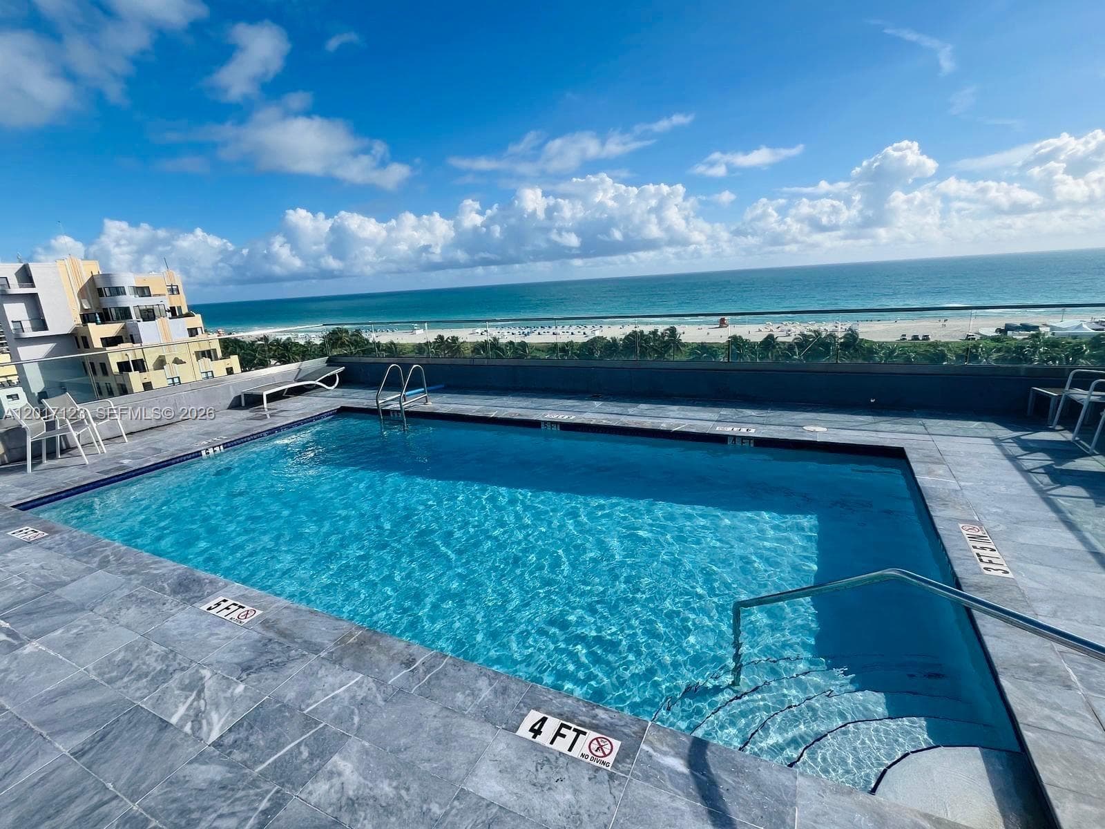 A12017123 — Miami Beach — 4