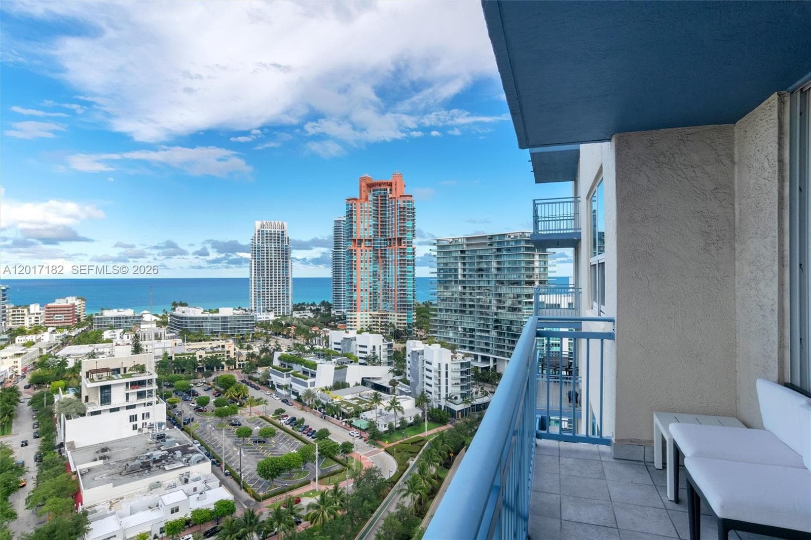 A12017182 — Miami Beach — 13