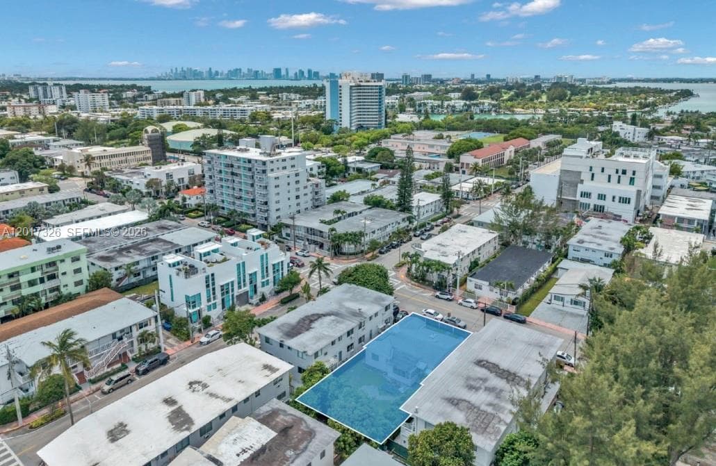 A12017326 — Miami Beach