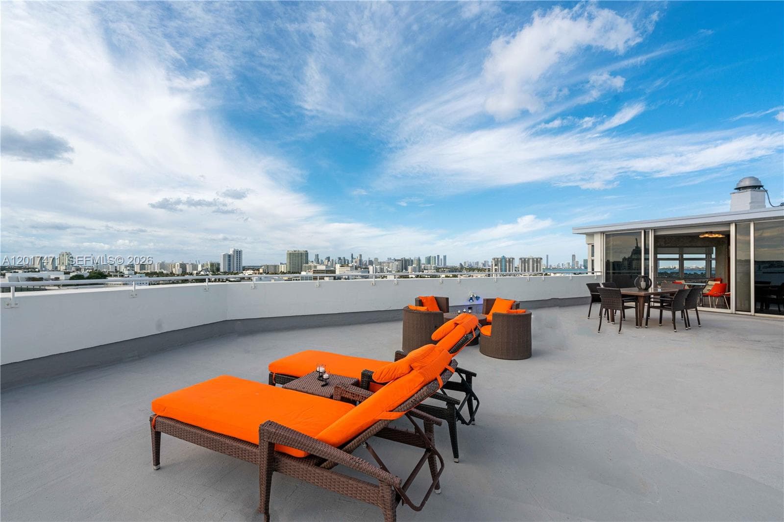 A12017471 — Miami Beach — 11