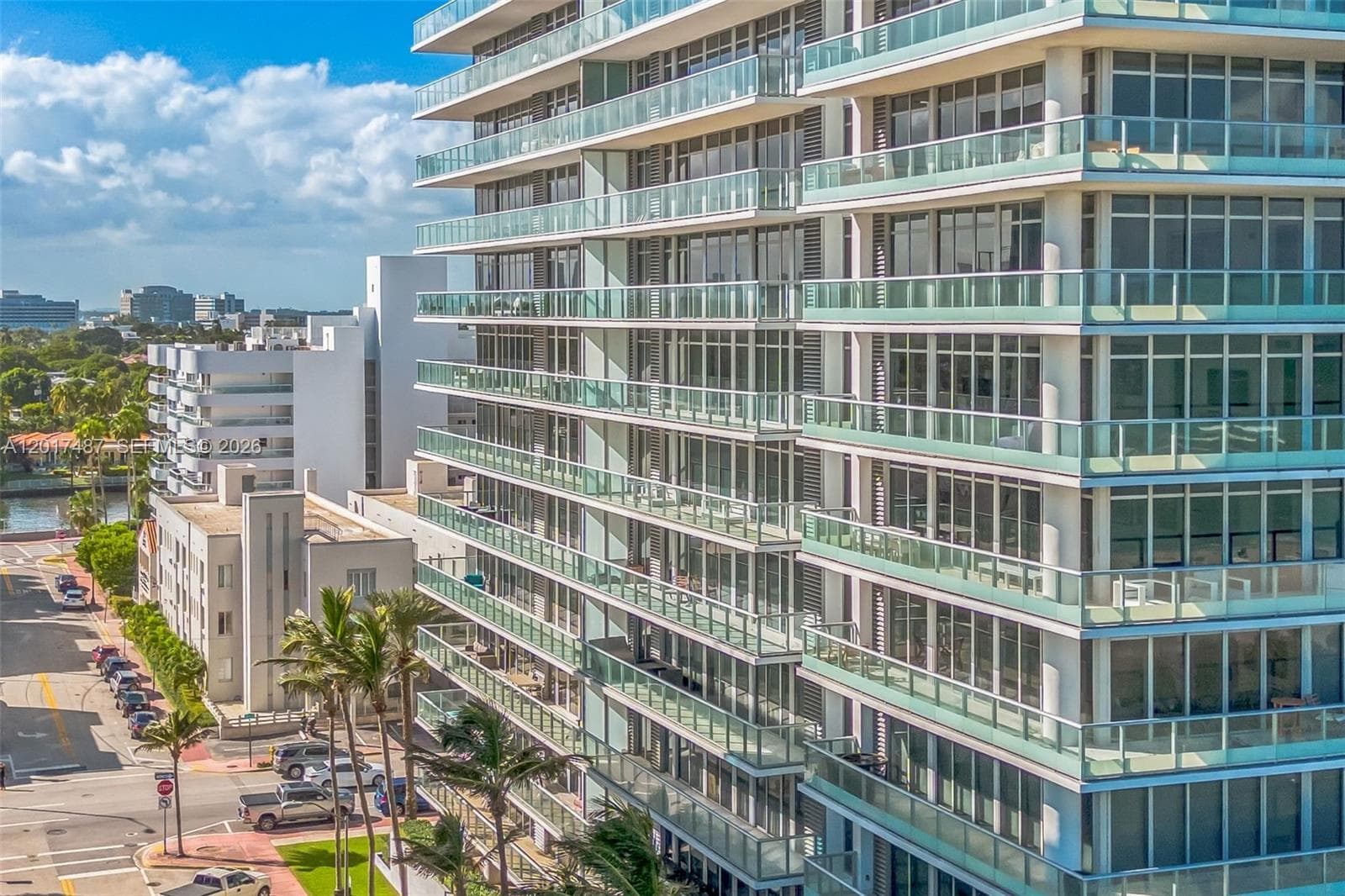 A12017487 — Miami Beach — 27