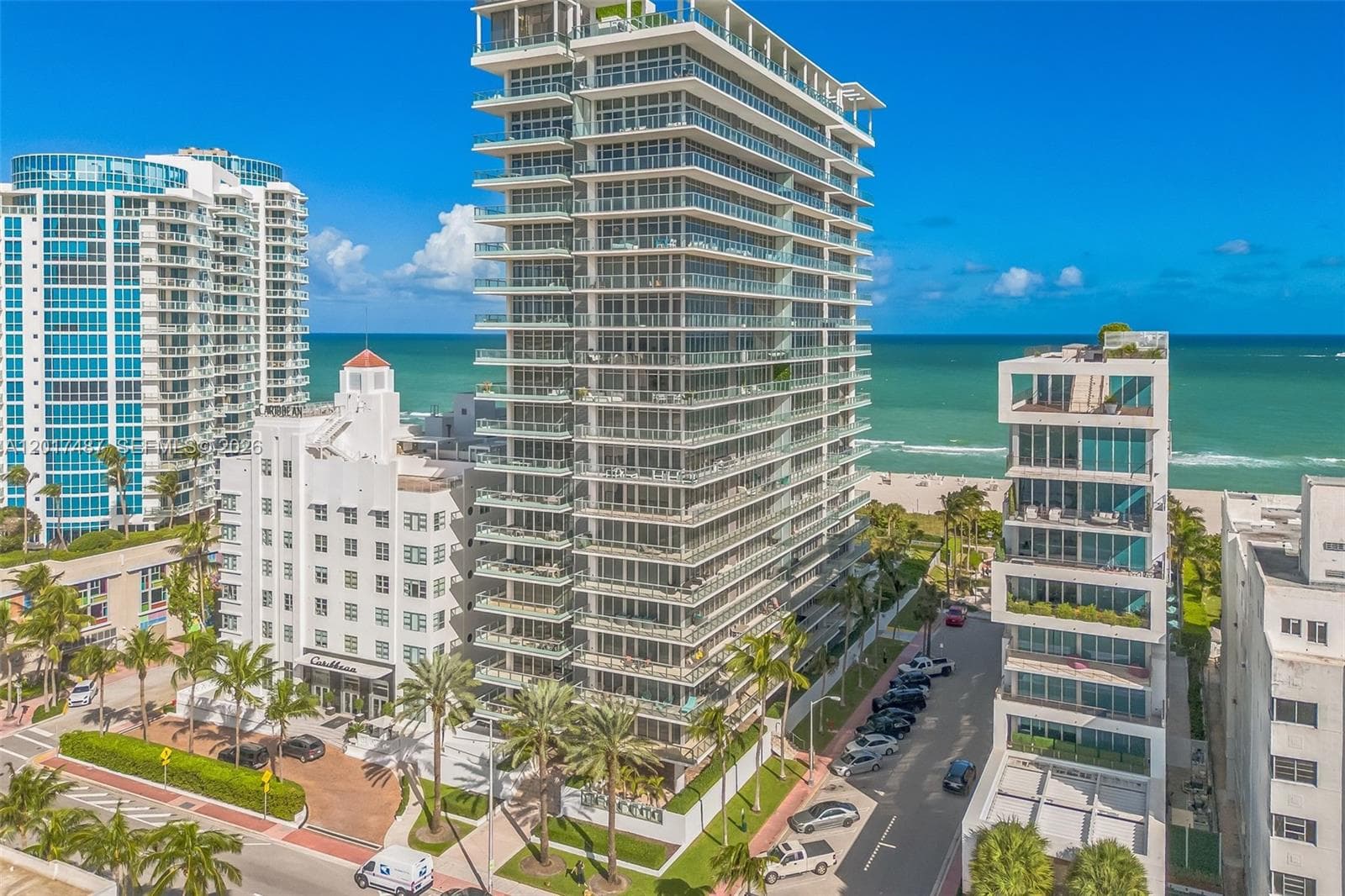 A12017487 — Miami Beach — 29