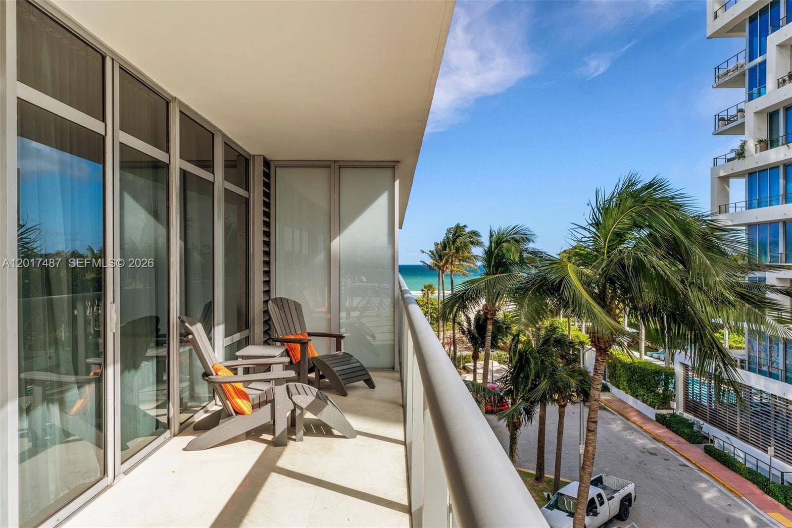 A12017487 — Miami Beach — 4