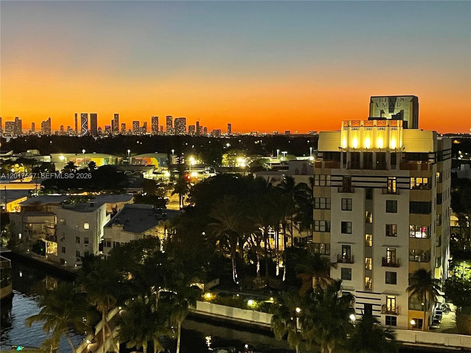 A12017557 — Miami Beach — 18