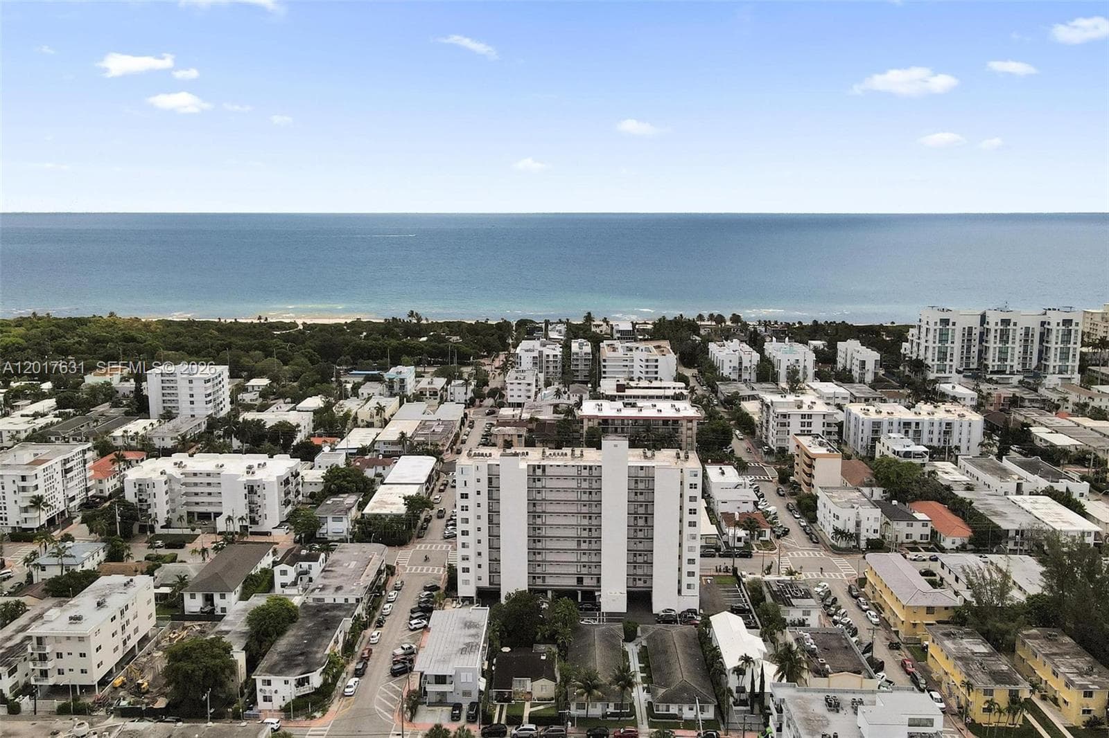 A12017631 — Miami Beach — 18