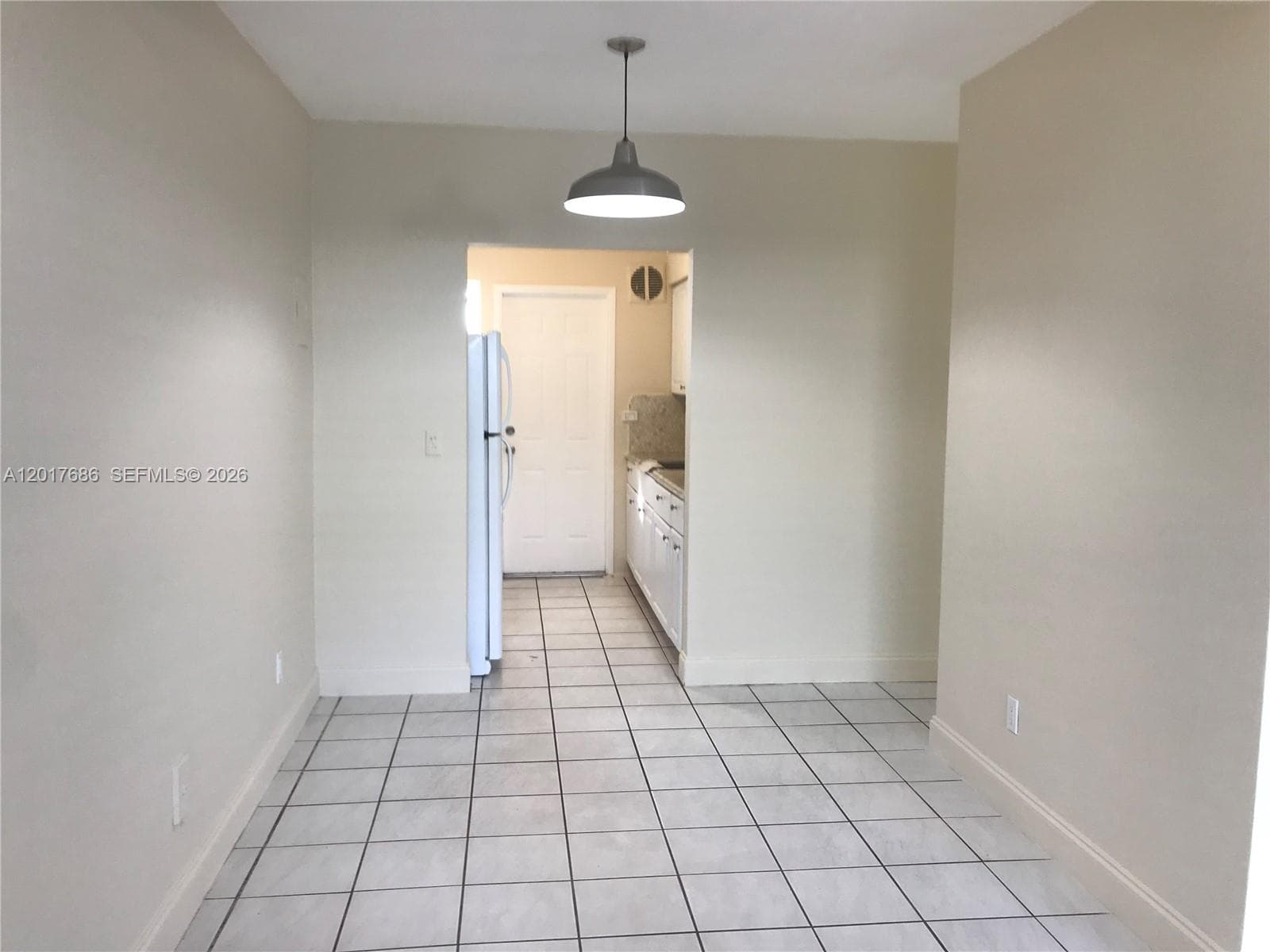 A12017686 — Miami Beach — 6