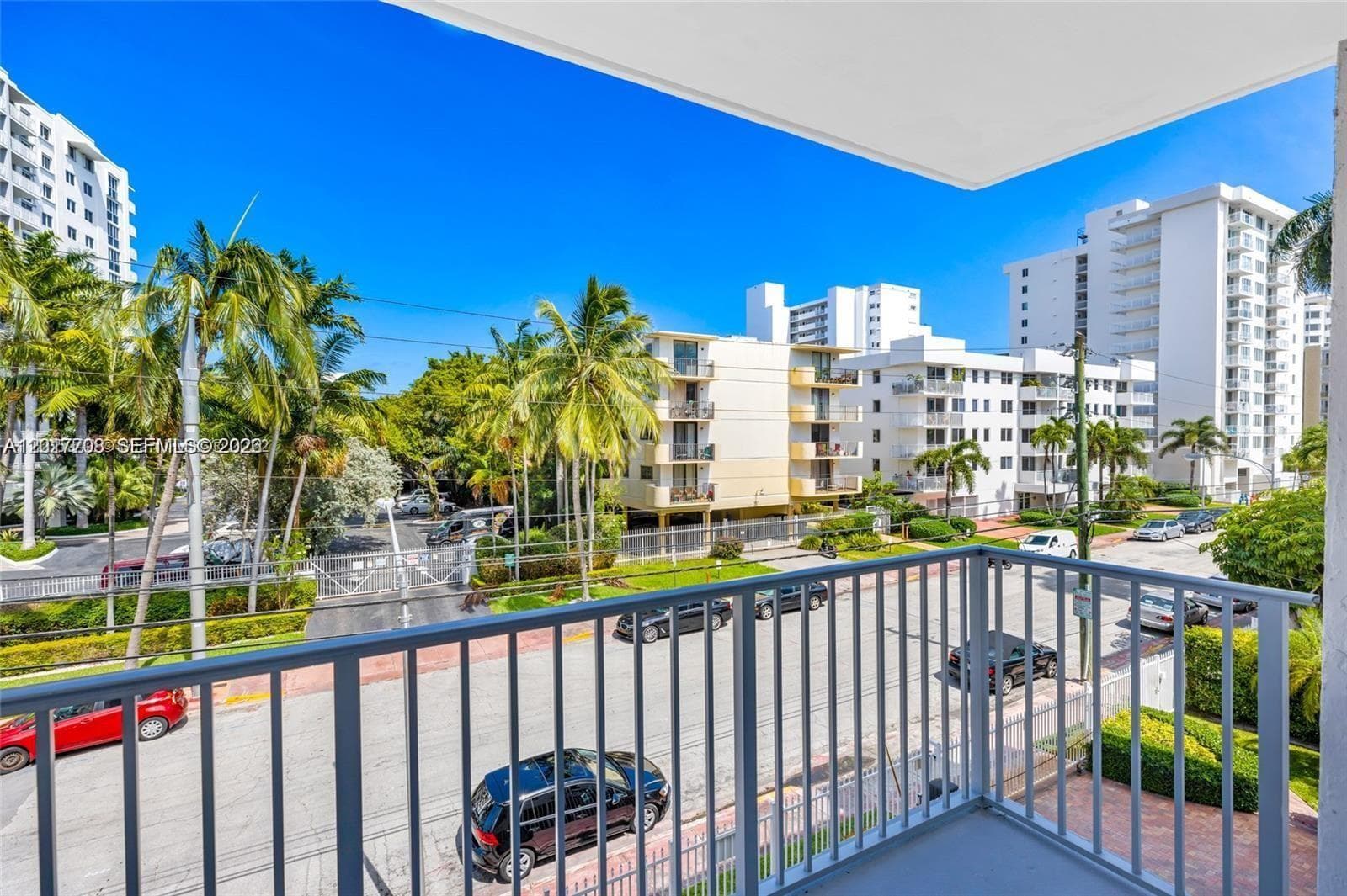 A12017708 — Miami Beach