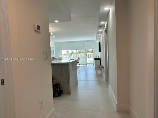 A12017880 — Miami Beach — 22