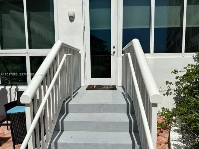 A12017880 — Miami Beach — 54