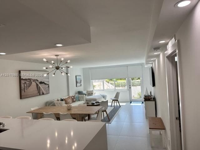 A12017880 — Miami Beach — 29