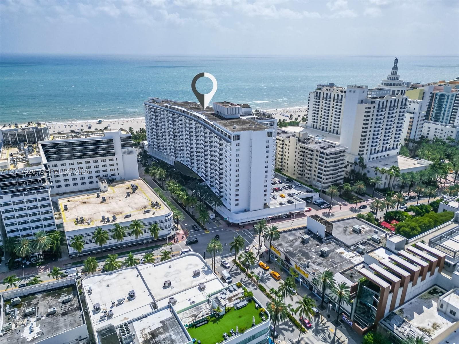 A12017926 — Miami Beach — 20