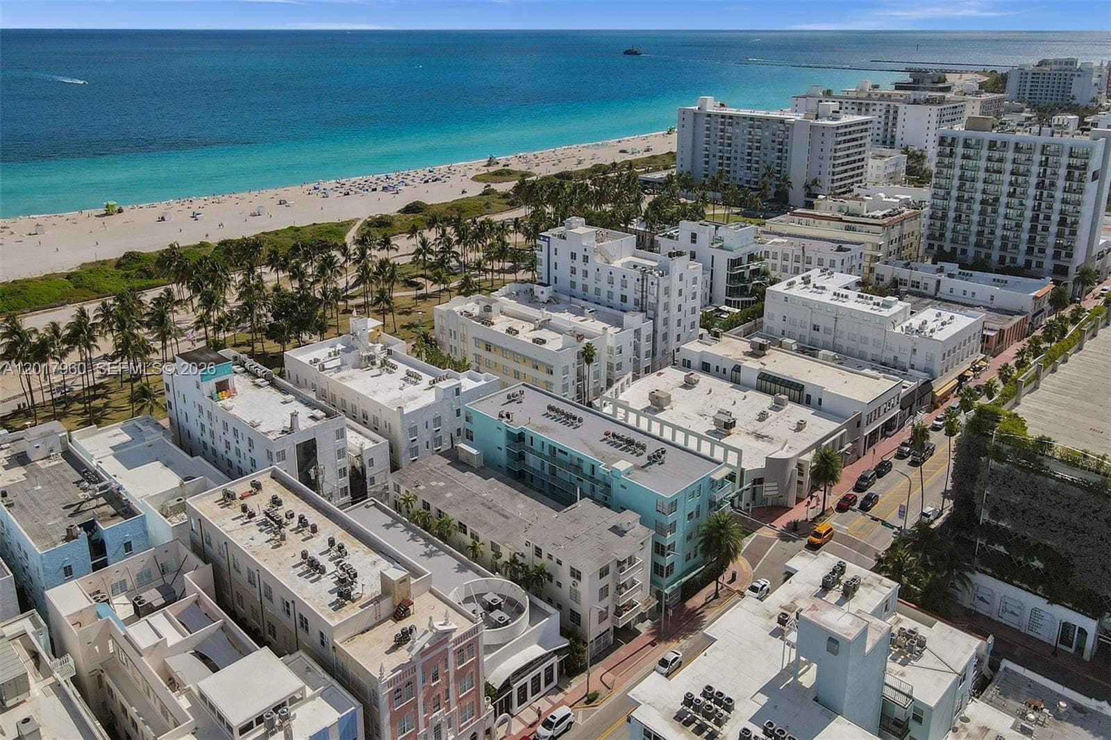 A12017960 — Miami Beach — 43