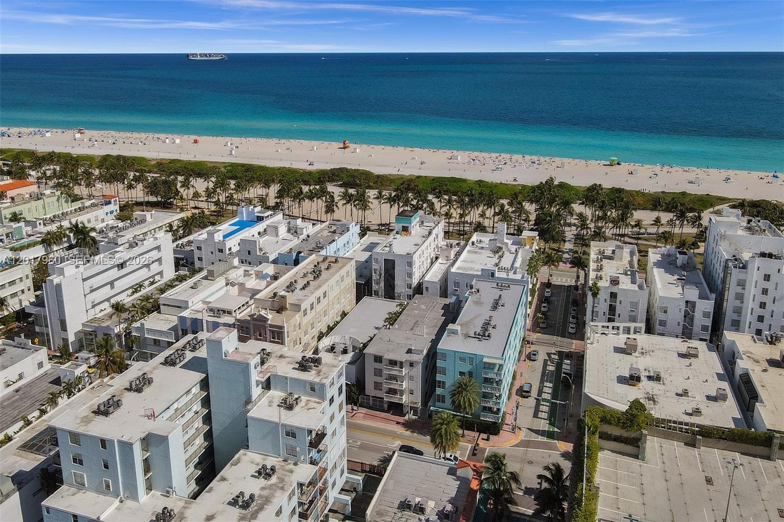 A12017960 — Miami Beach — 48