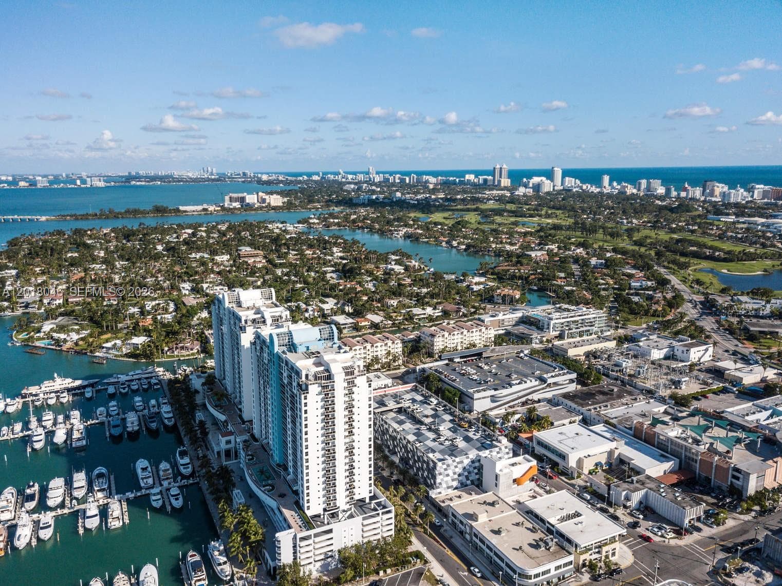 A12018046 — Miami Beach — 39