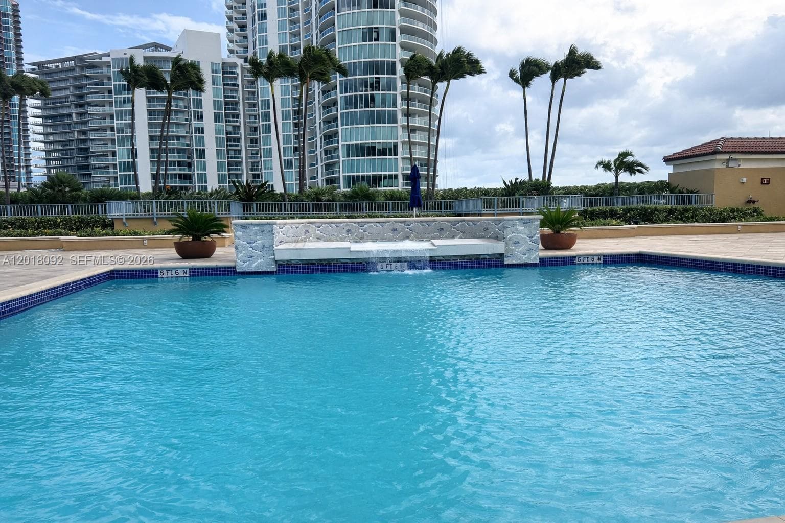 A12018092 — Miami Beach — 35