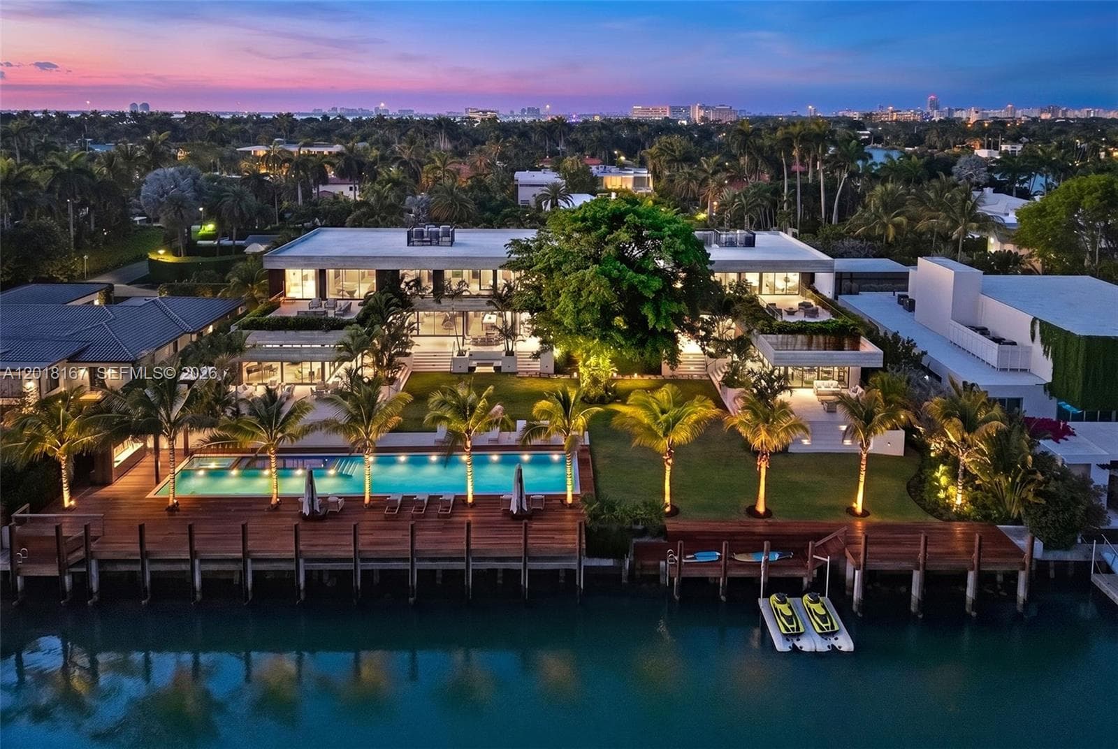 A12018167 — Miami Beach
