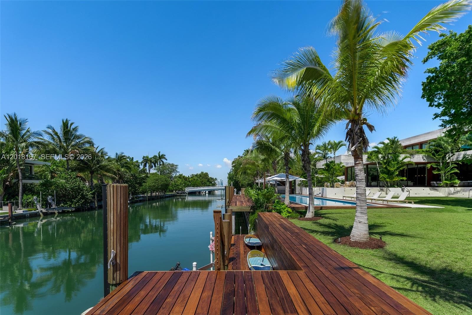 A12018167 — Miami Beach — 61