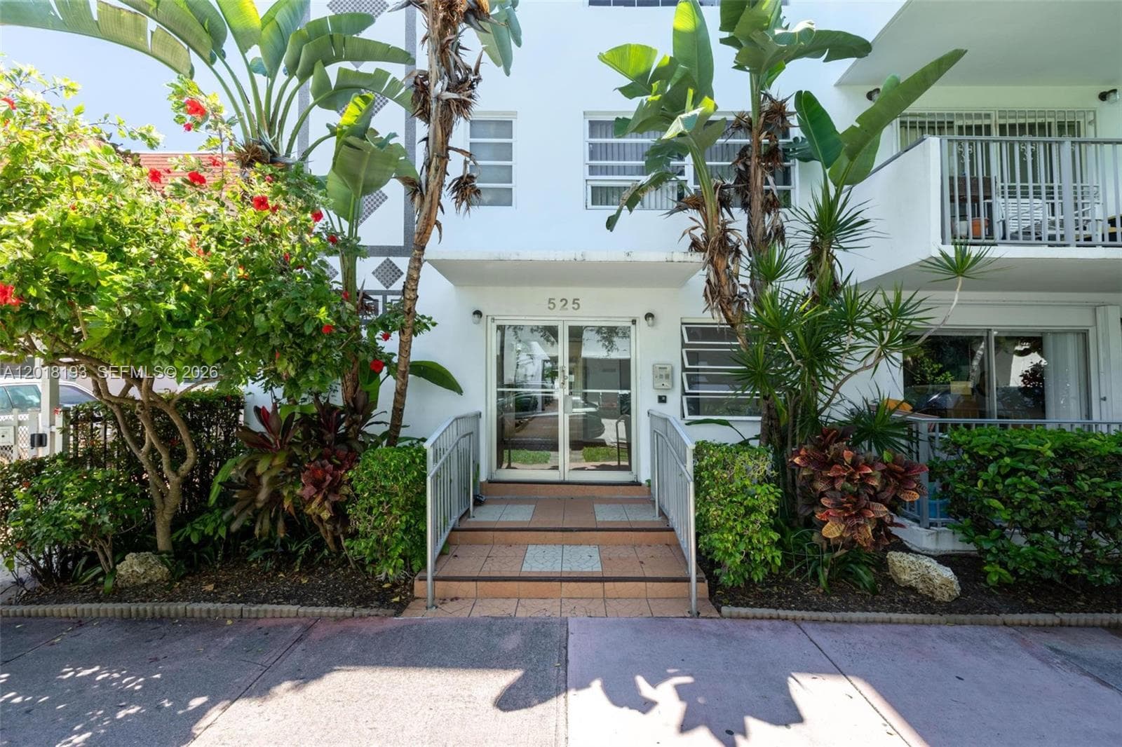A12018193 — Miami Beach