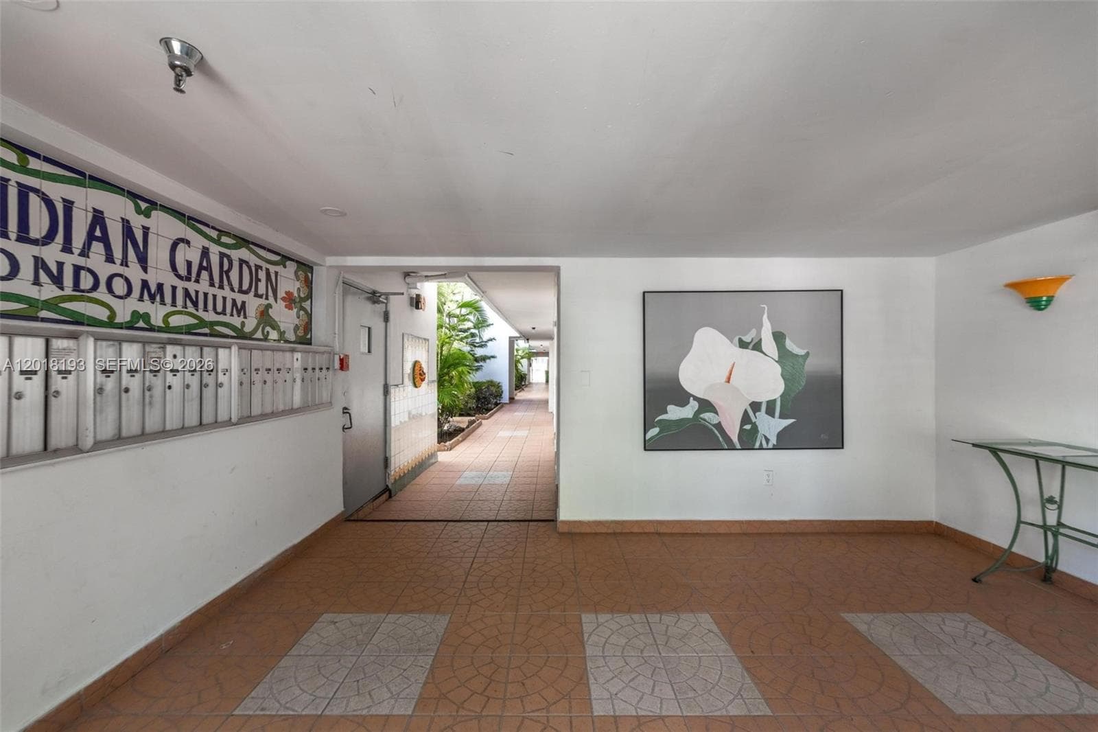 A12018193 — Miami Beach — 10