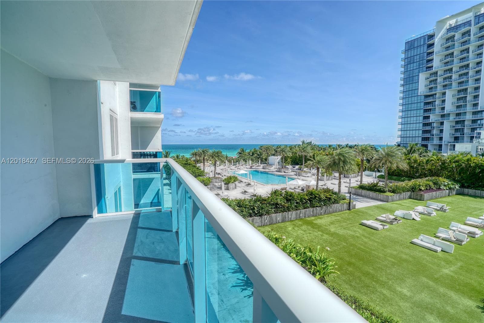 A12018427 — Miami Beach