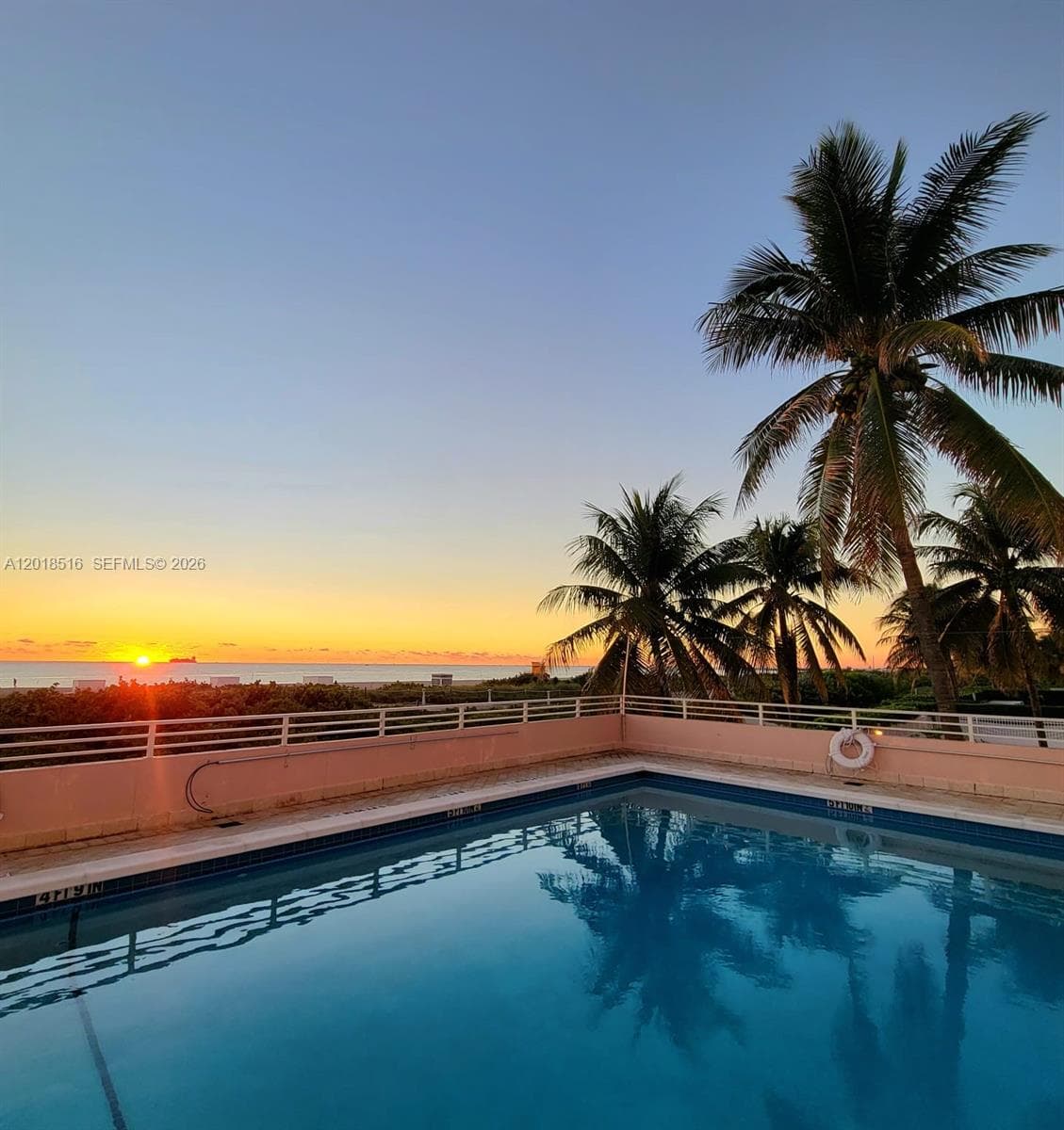 A12018516 — Miami Beach — 17