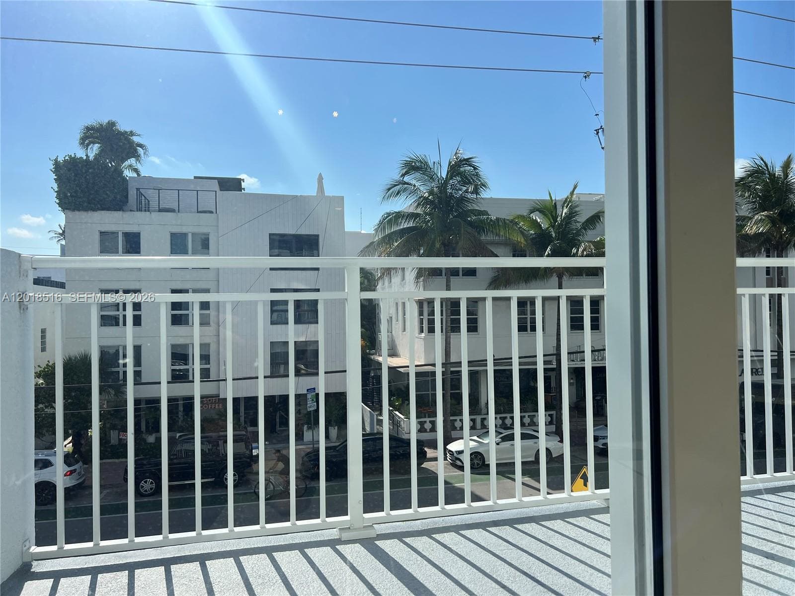 A12018516 — Miami Beach — 14